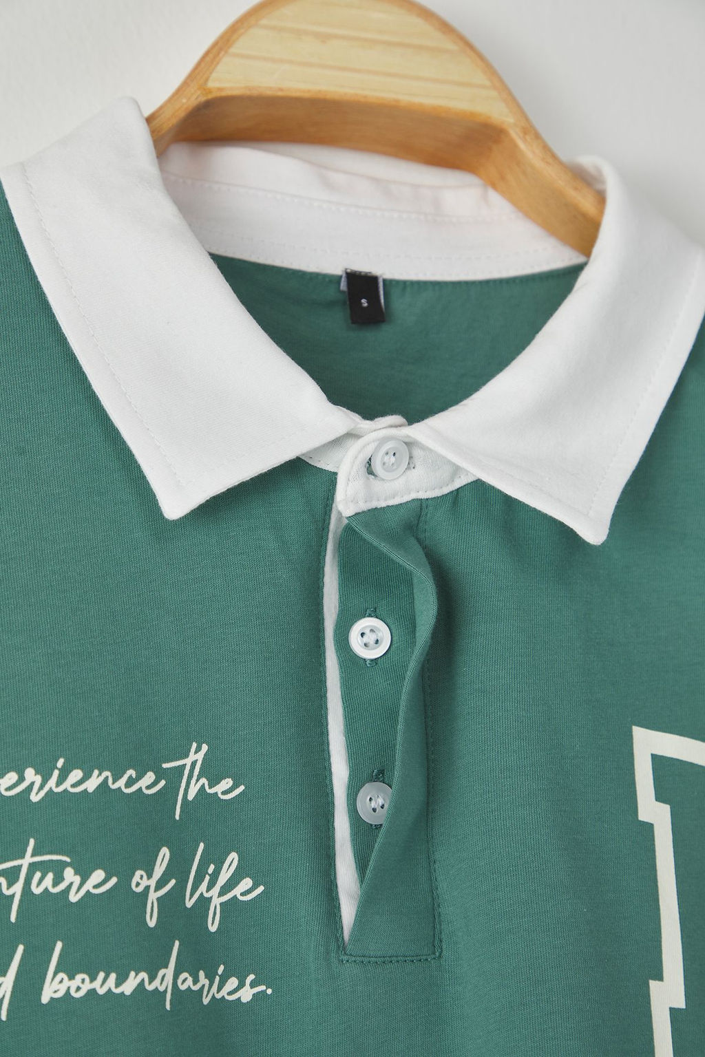 TRENDYOL MAN Siyah Oversize/Genis Kesim Renk Bloklu Brooklyn Bask?l? Polo Yaka T-shirt TMNSS25PO00029 - Trendyolmilla фото 4