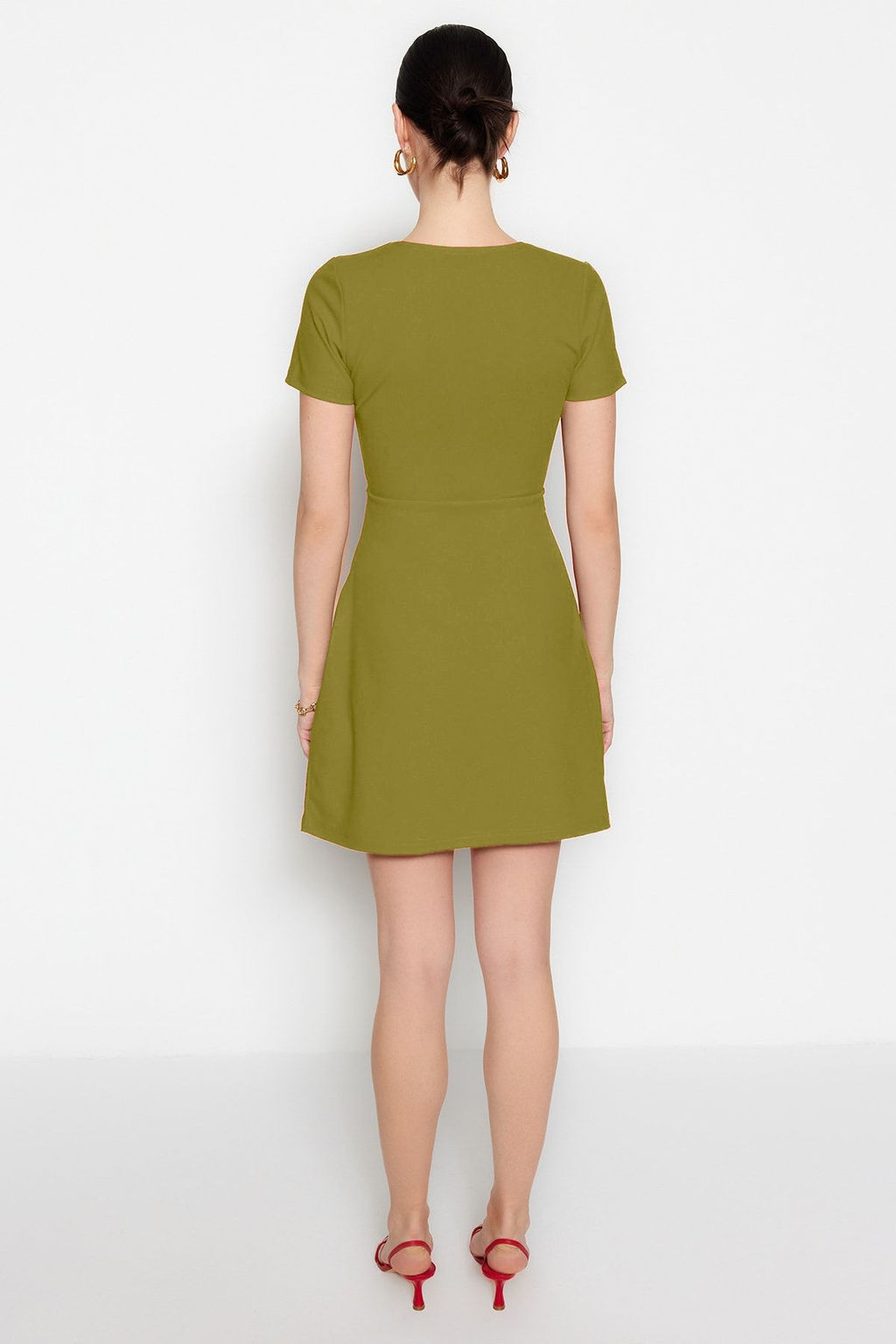 TRENDYOLMILLA Siyah Kruvaze Yaka A-Line Krep Mini Smart Orme Elbise TWOSS23EL01703 фото 14