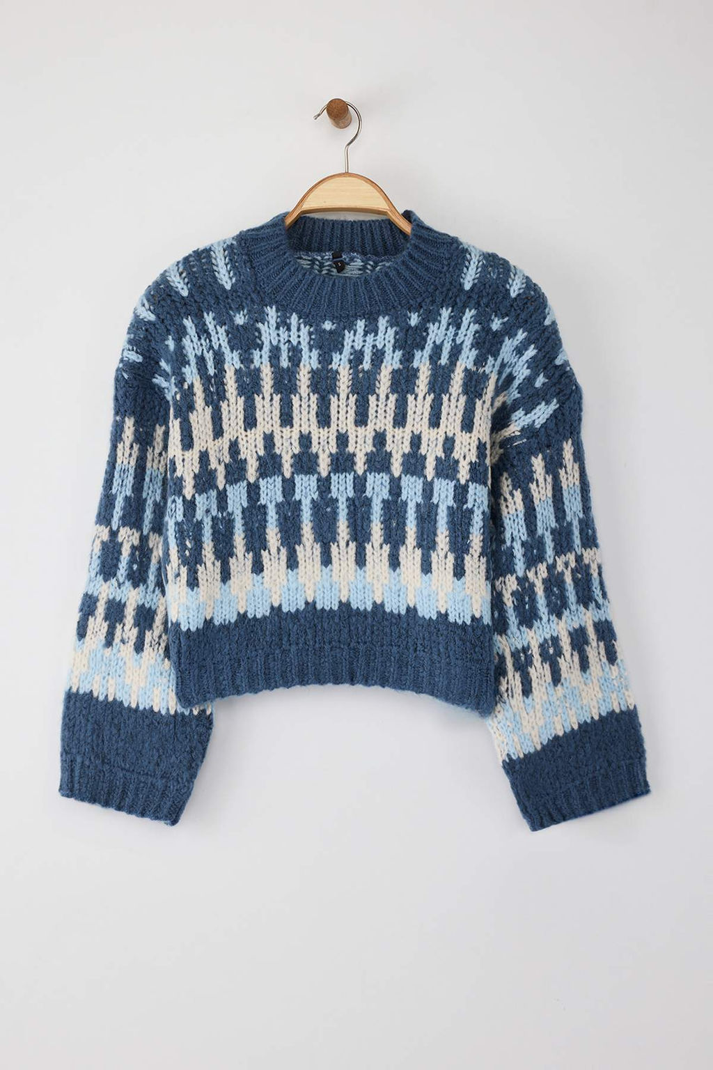 Mavi Yumusak Dokulu Etnik Desenli Kal?n Crop Triko Kazak TWOAW24KZ00688 - Trendyolmilla фото 6