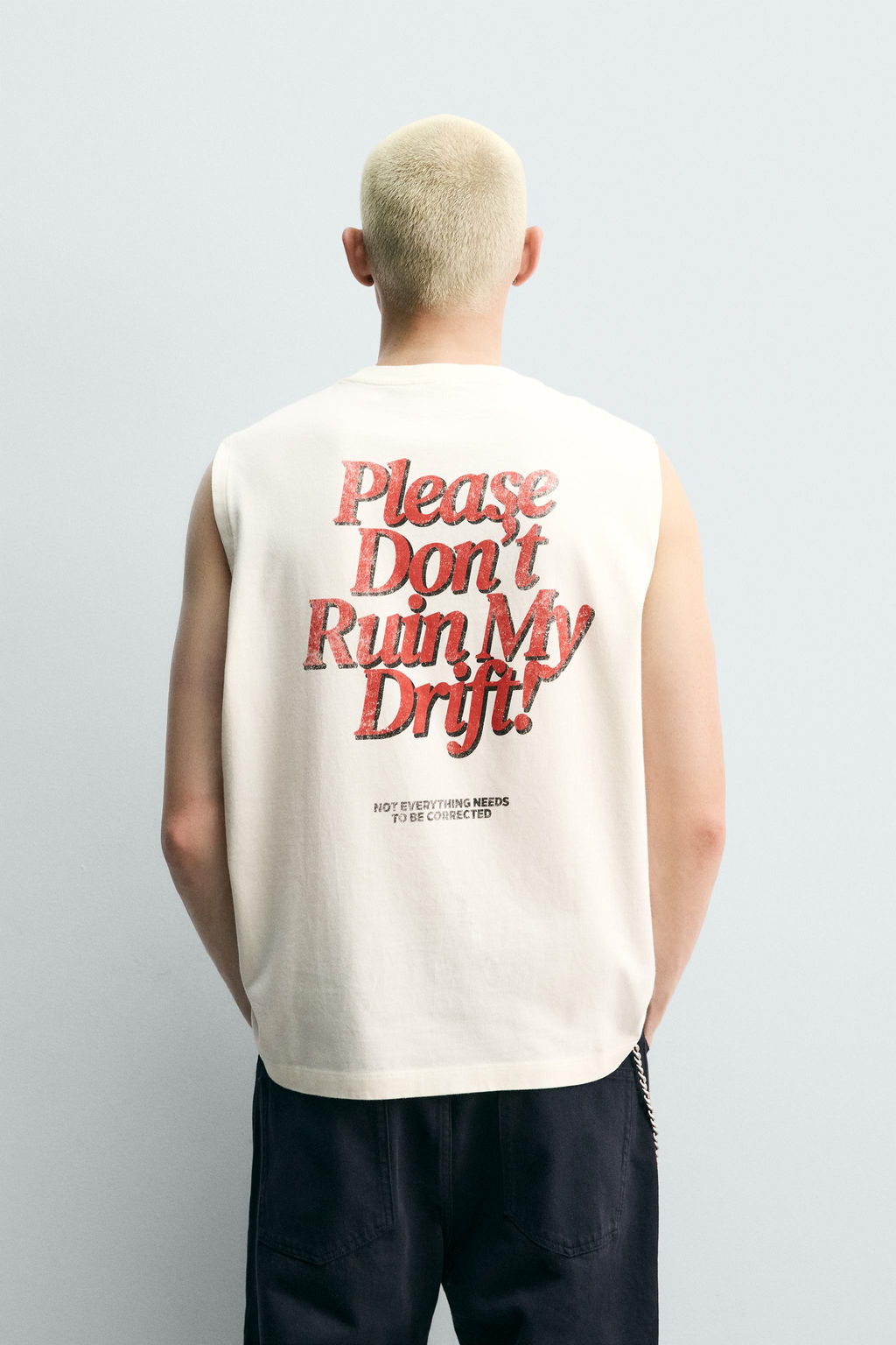 CAMISETA TANK ESTAMPADO C?MIC / Crudo
