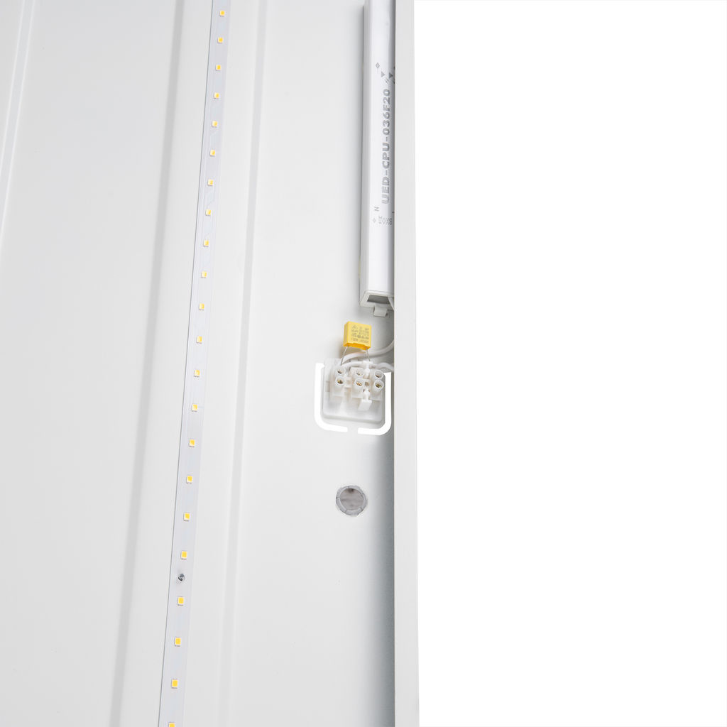ULP-60120 72W/4000К IP40 UNIVERSAL WHITE Светильник светодиодный потолочный универсальный. Белый свет (4000K). 10300Лм. Корпус белый. В комплекте с и/п. ТМ Uniel.