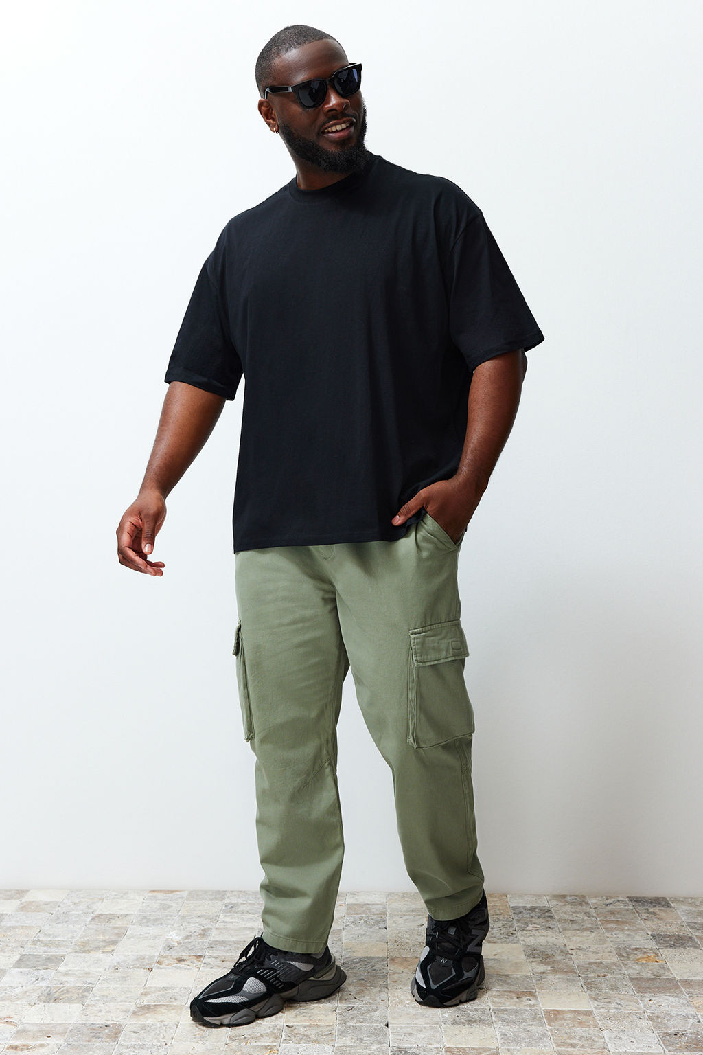 TRENDYOL MAN Siyah Buyuk Beden Oversize/Genis Kesim Rahat Cicek Bask?l? %100 Pamuklu T-Shirt TMNSS23TS00136 - Trendyolmilla фото 5