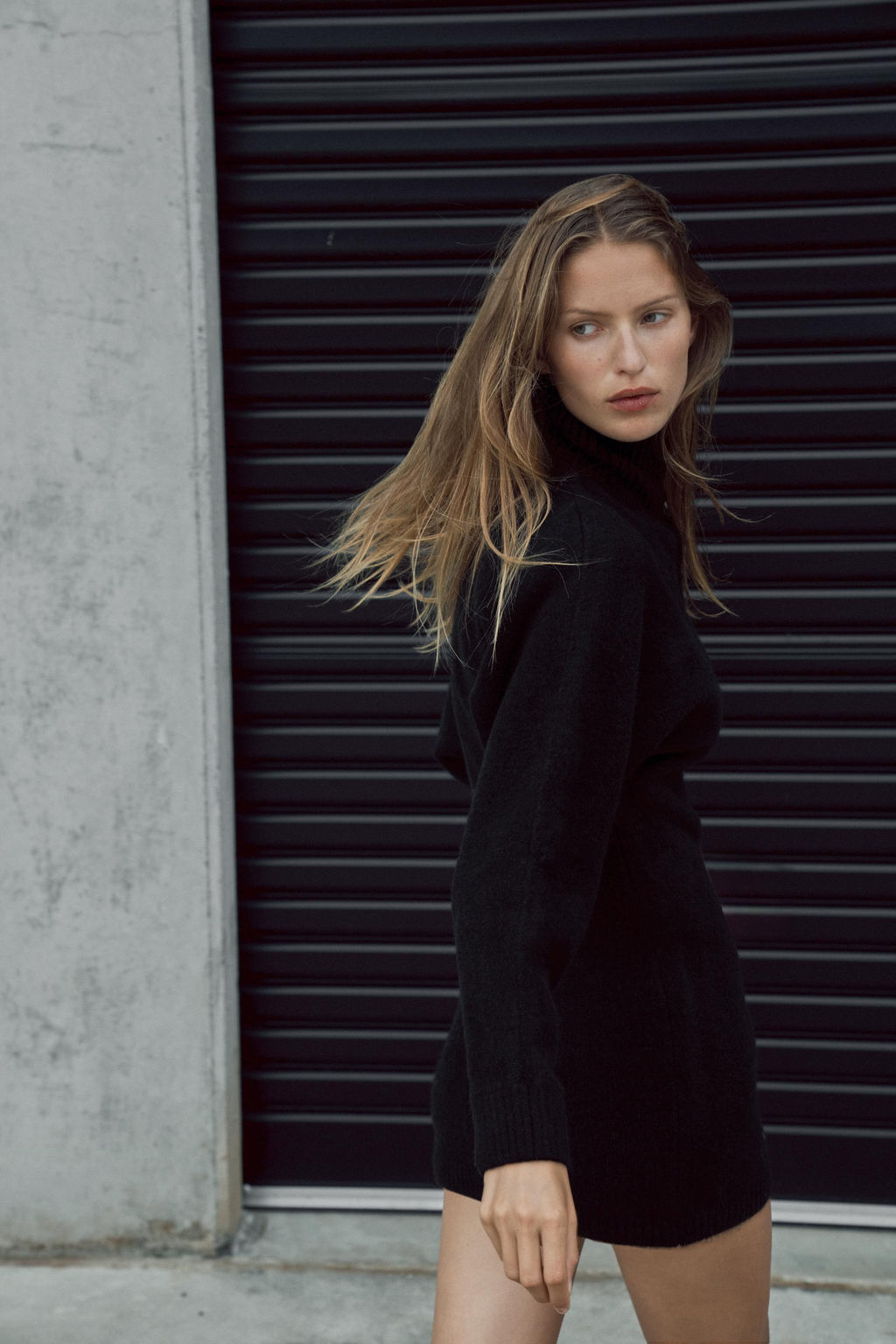 VESTIDO CORTO PUNTO SOFT / Negro - Zara фото 5