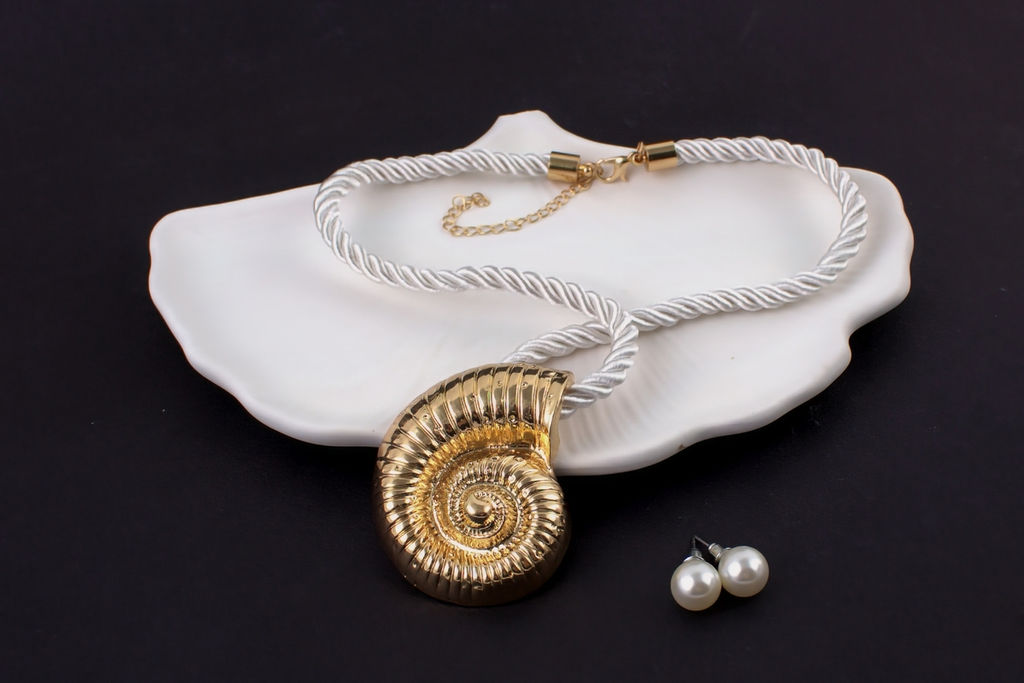 Колье  "Морская симфония" на шнурке + Подарок