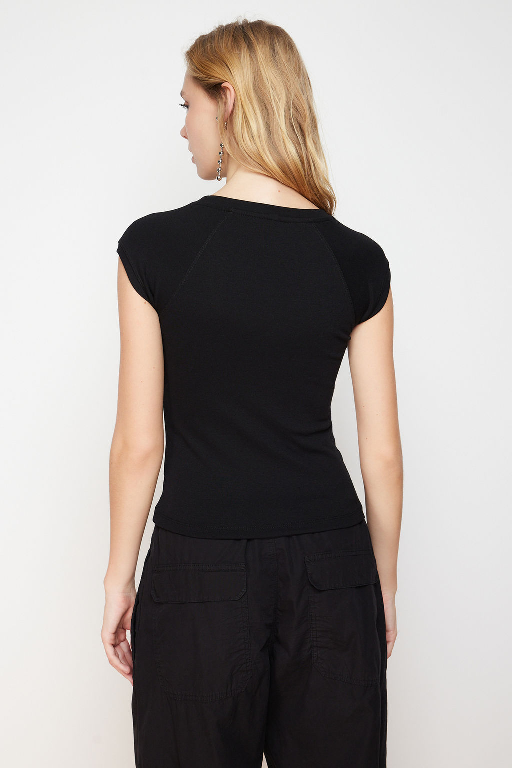 Siyah Ay Kol Fitted/Vucuda Oturan Esnek Orme Bluz TWOSS24BZ00088
