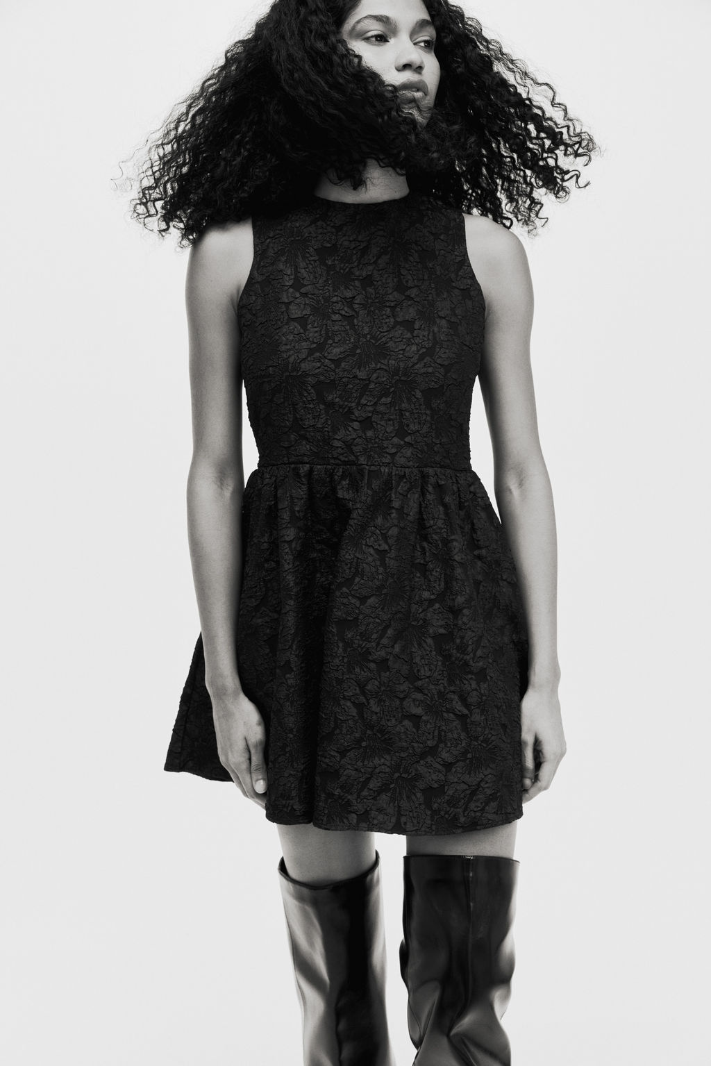 Vestido con lazada en la espalda - H&m фото 3