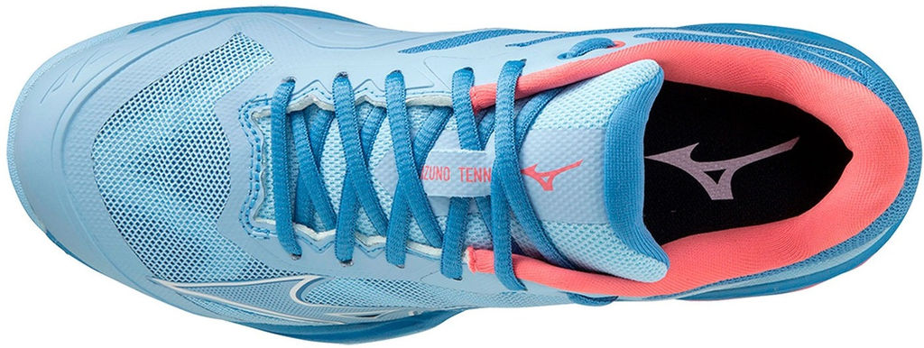 Кроссовки женские