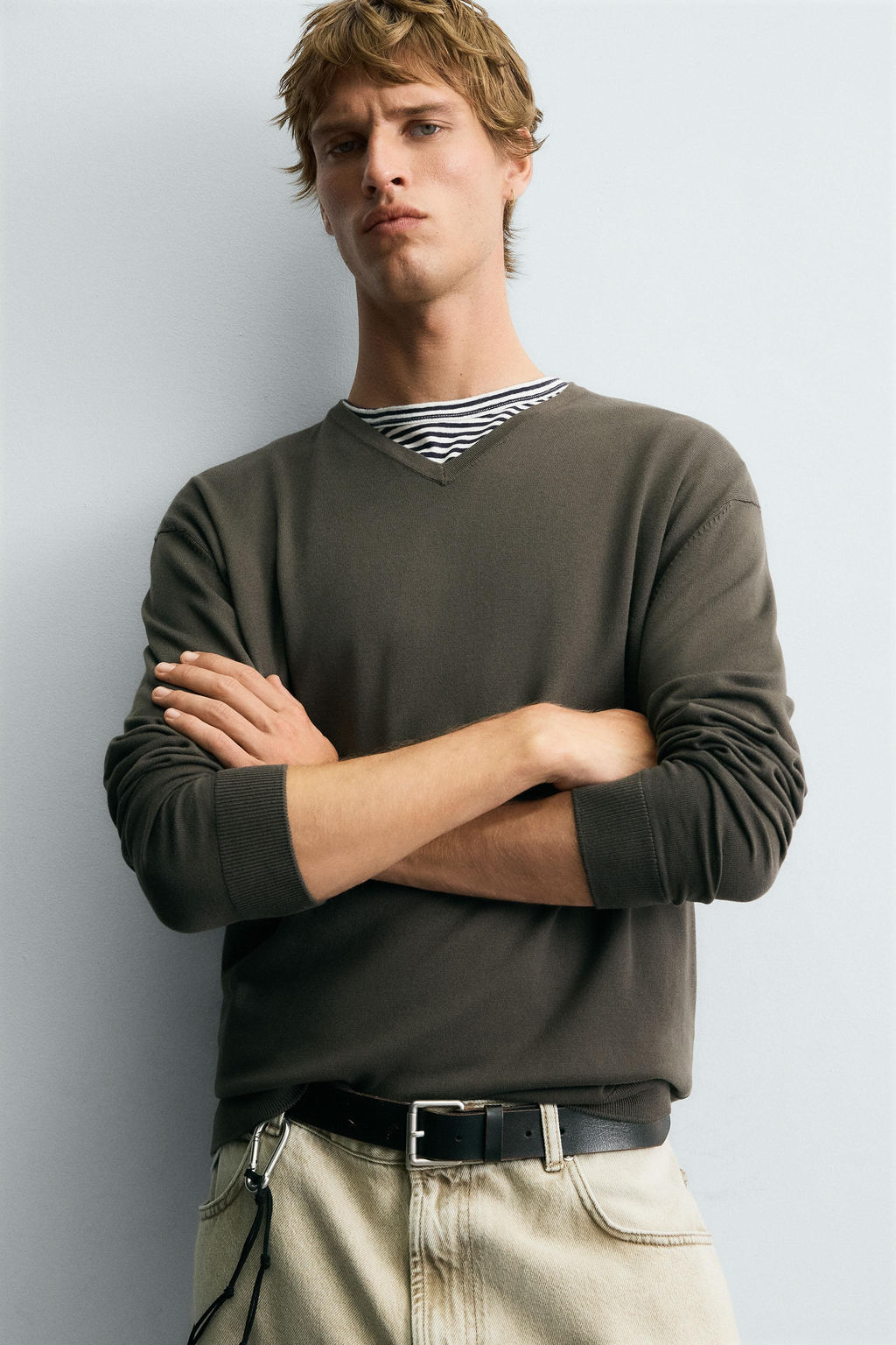 BASIC V-NECK SWEATER - Zara фото 7