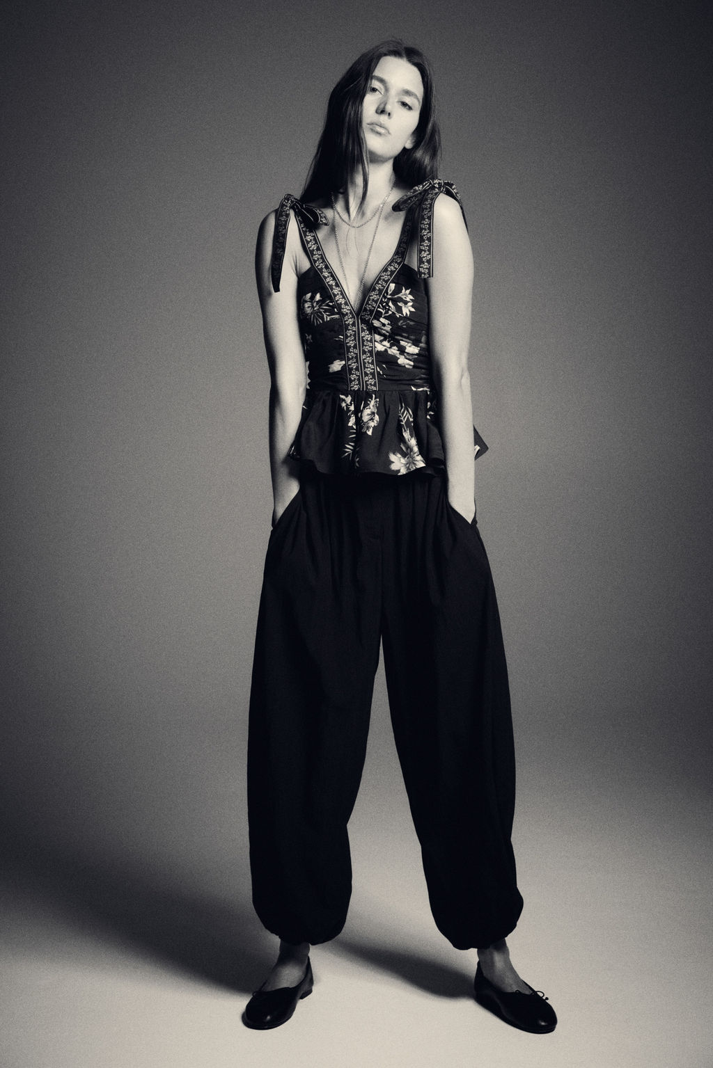 Top con tirantes de lazo y peplum - H&m фото 4