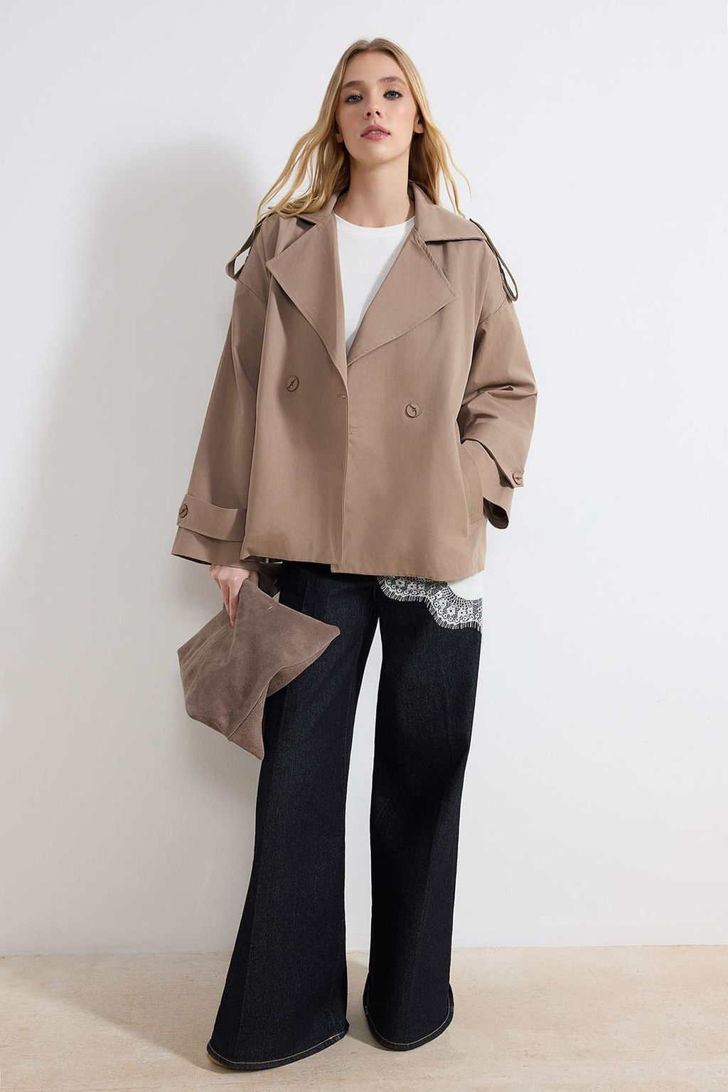 Vizon Yumusak Tuseli Kemerli Oversize Kruvaze Kapama Midi Trenckot TWOSS26TR00007 - Trendyolmilla фото 10