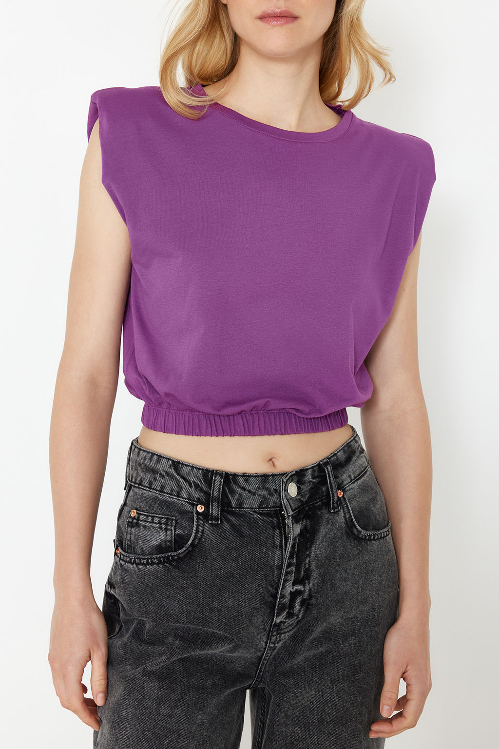 TRENDYOLMILLA Siyah %100 Pamuk Vatkal? Crop Bisiklet Yaka Orme T-Shirt TWOSS21TS0379 фото 31