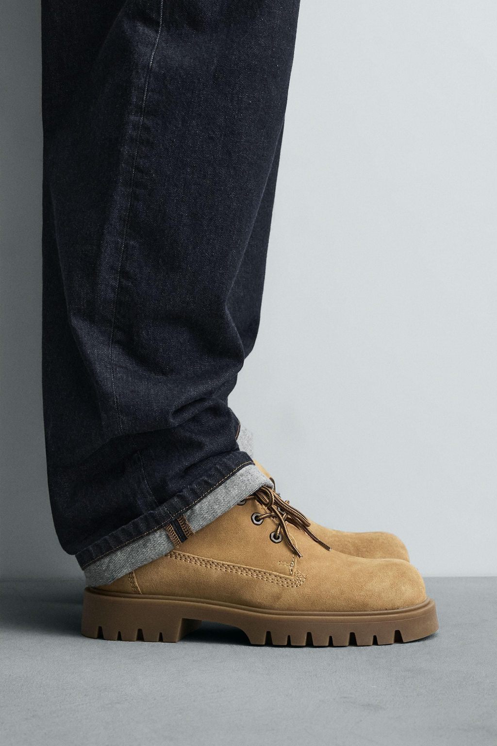 LEATHER CHUNKY BOOTS