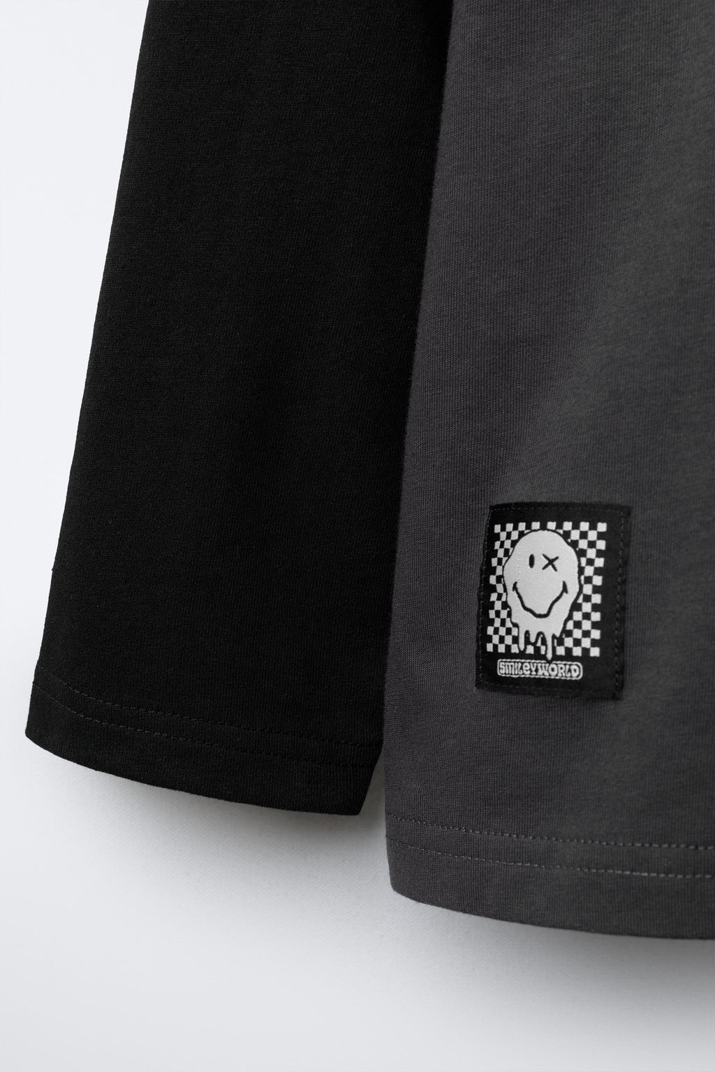 DOUBLE SLEEVE SMILEYWORLD ® T-SHIRT - Zara фото 4