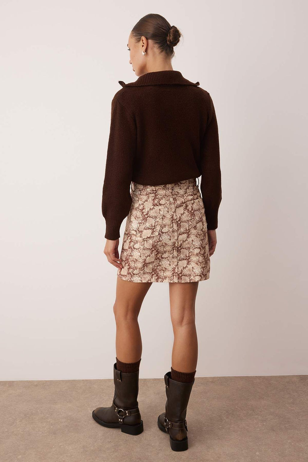 TRENDYOLMILLA Kahverengi Leopar Desenli Dokuma Mini Etek TWOSS24ET00251  фото 4