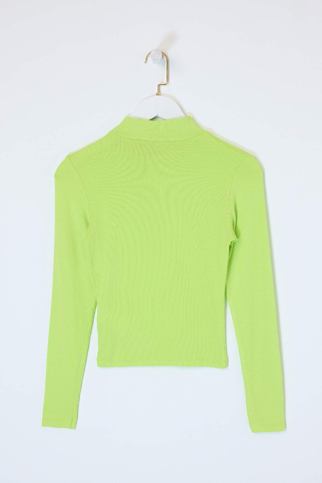 F?st?k Yesil Duz Fitted Asimetrik Yaka Kolsuz Aksesuar Detayl? Esnek Orme Bluz TWOSS26BZ00352