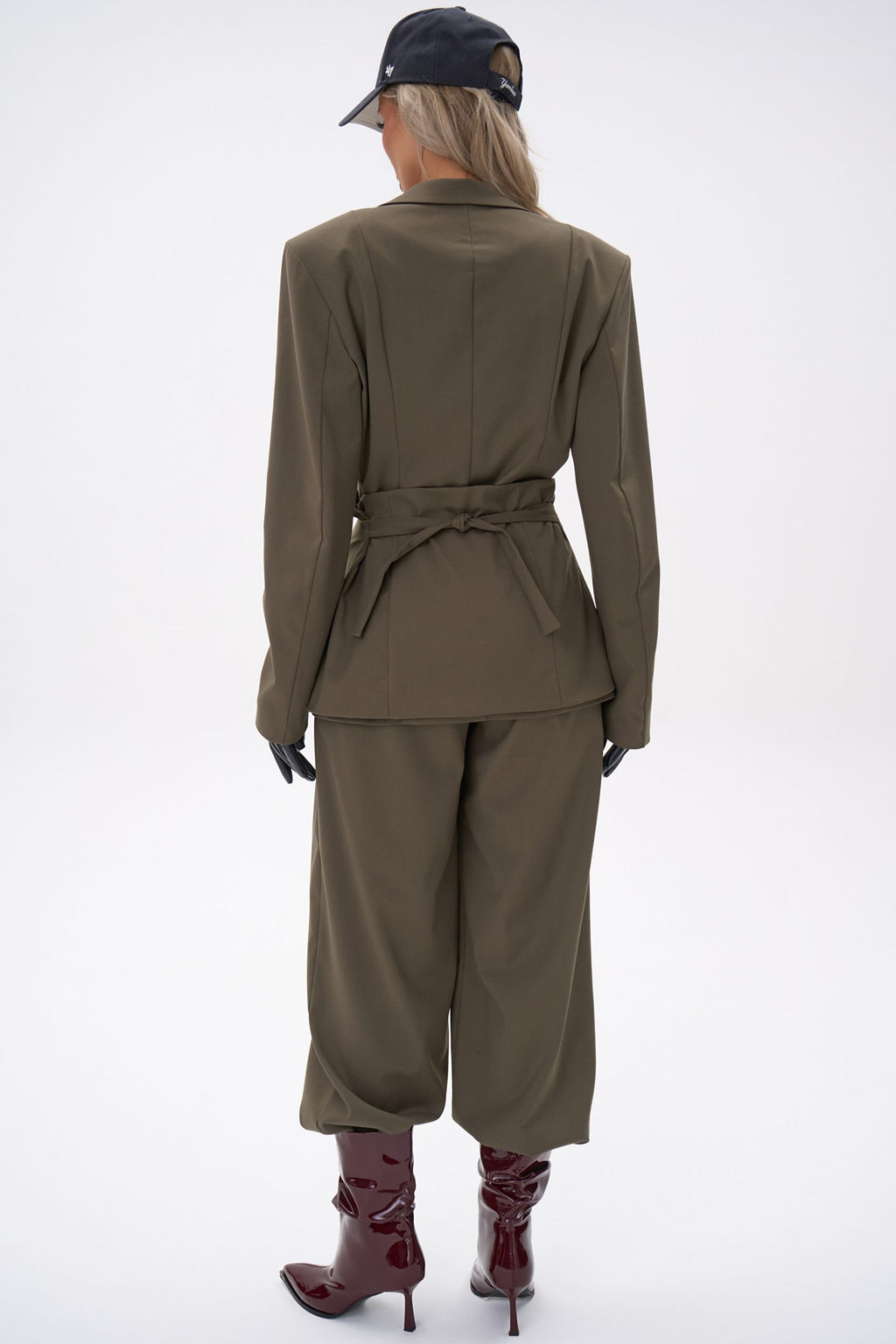 Костюм  тройка Мэдди (хаки)