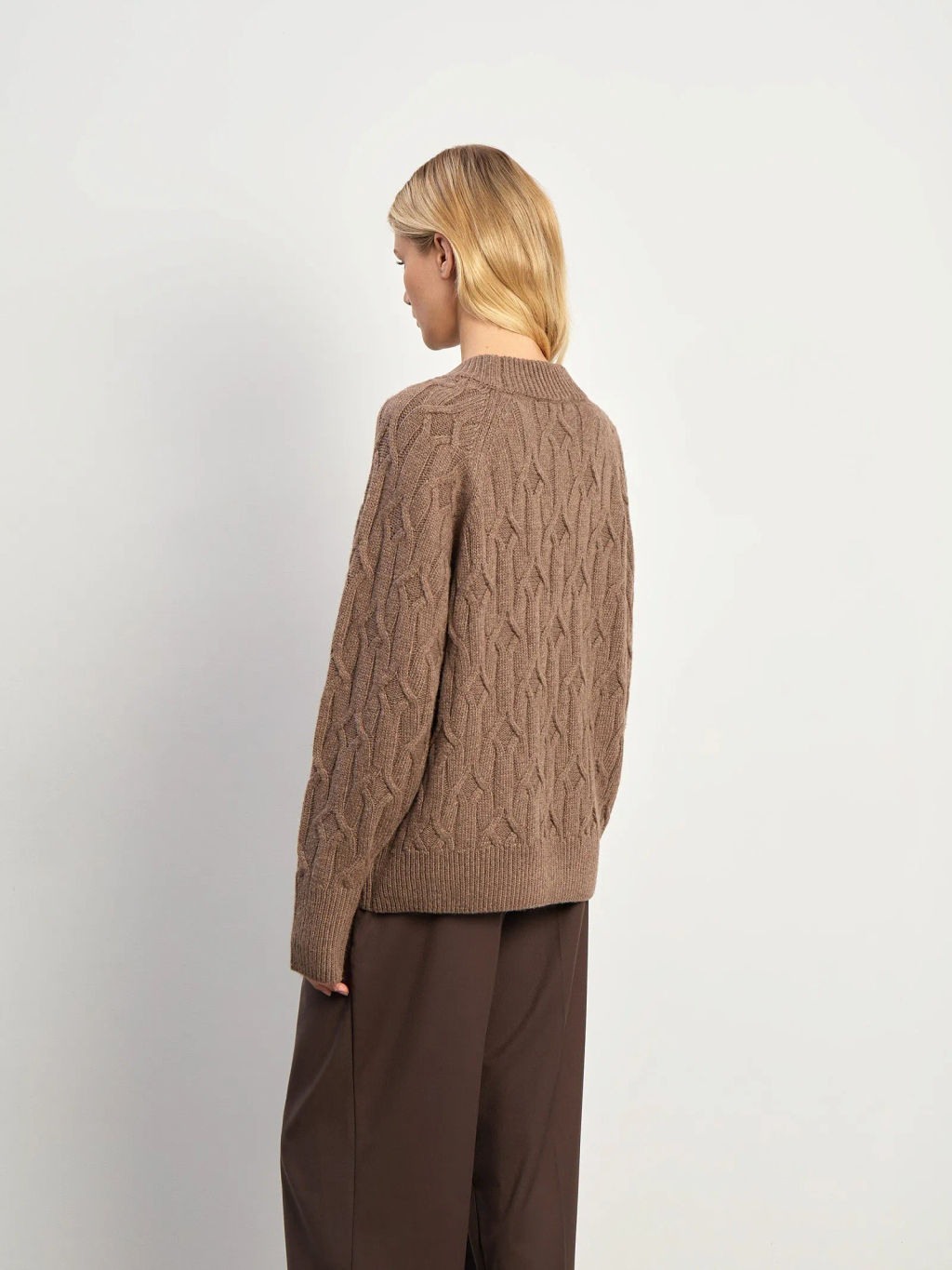 Мягкий джемпер с вискозой, шерстью и ангорой - Emka фото 5