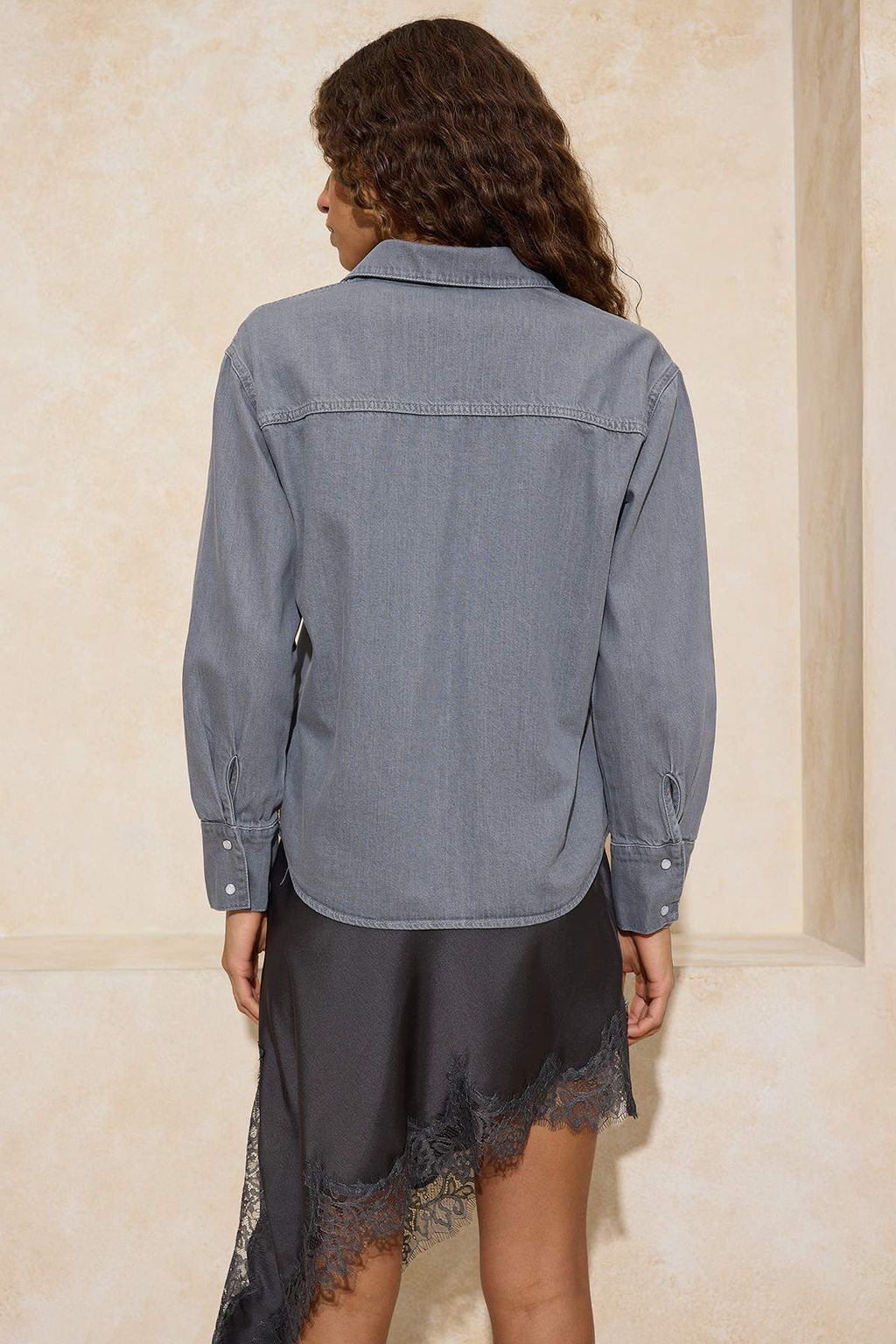 Gri Oversize Basic 100% Pamuk Denim Gomlek TWOSS26GO00005 - Trendyolmilla фото 6