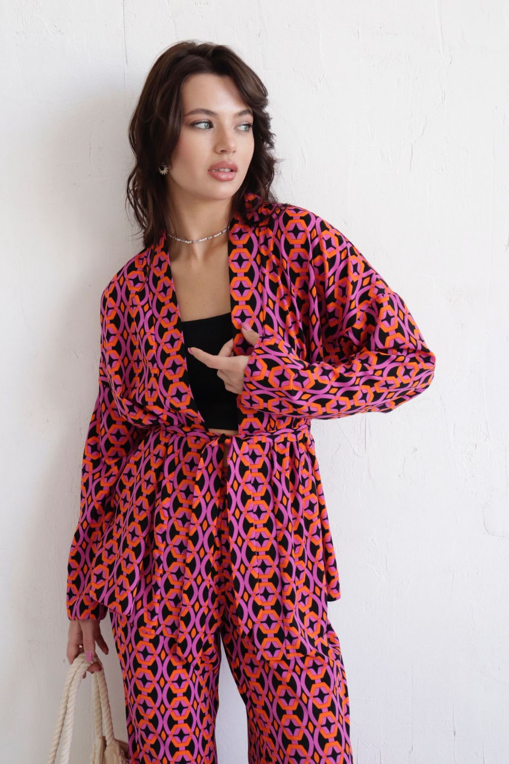 9668 Костюм из кимоно и брюк-палаццо с геометрическим принтом - Martichelli фото 17