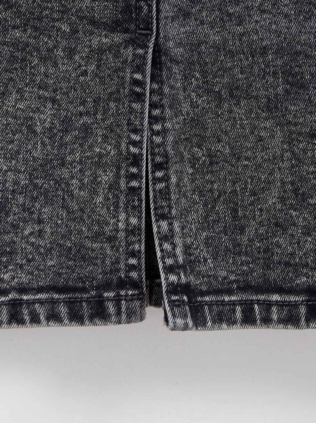 CONTE Джинсовая юбка прямого силуэта CON-385 acid washed grey