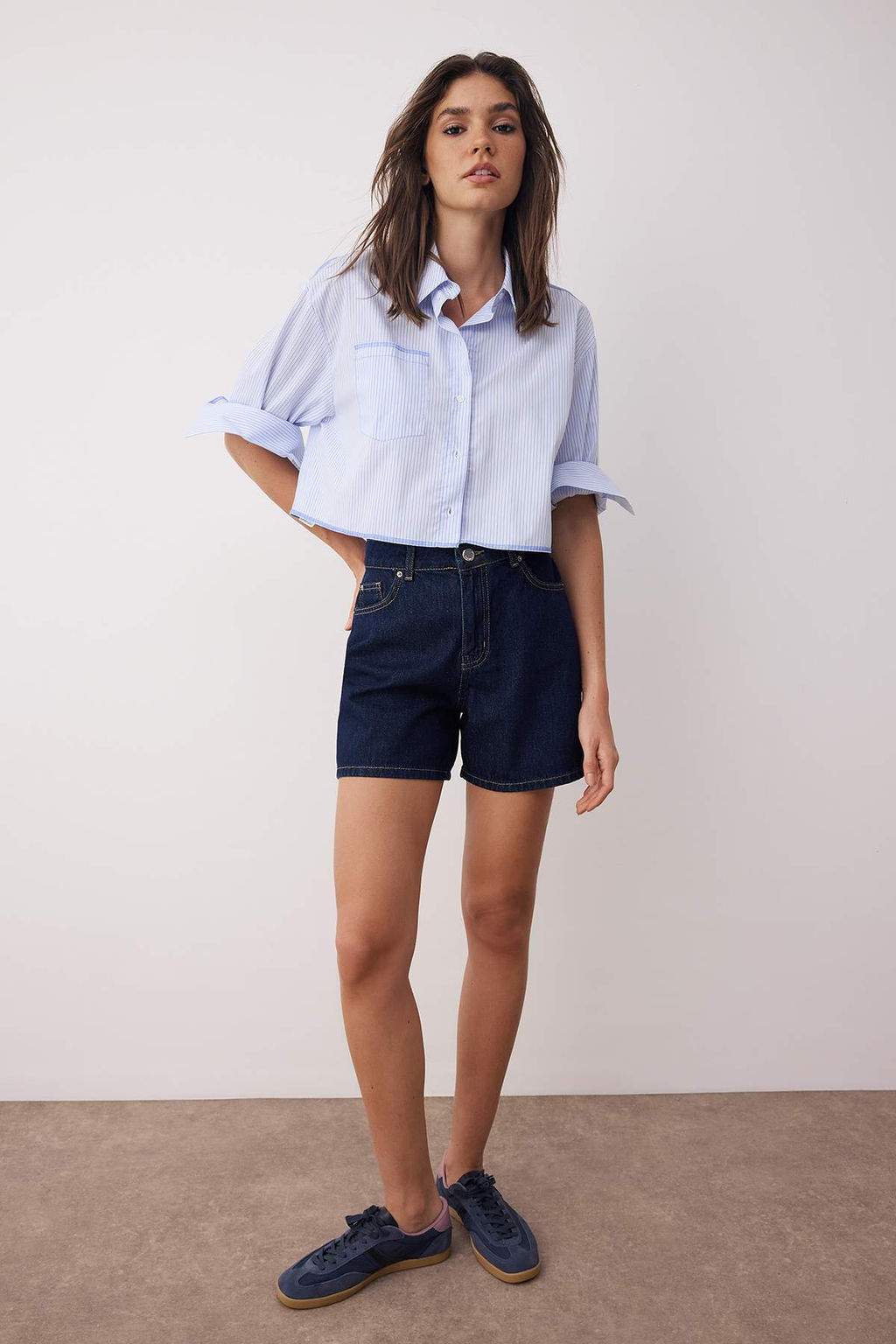 TRENDYOLMILLA Beyaz Yuksek Bel City Boy Denim Sort TWOSS25SR00172 фото 9