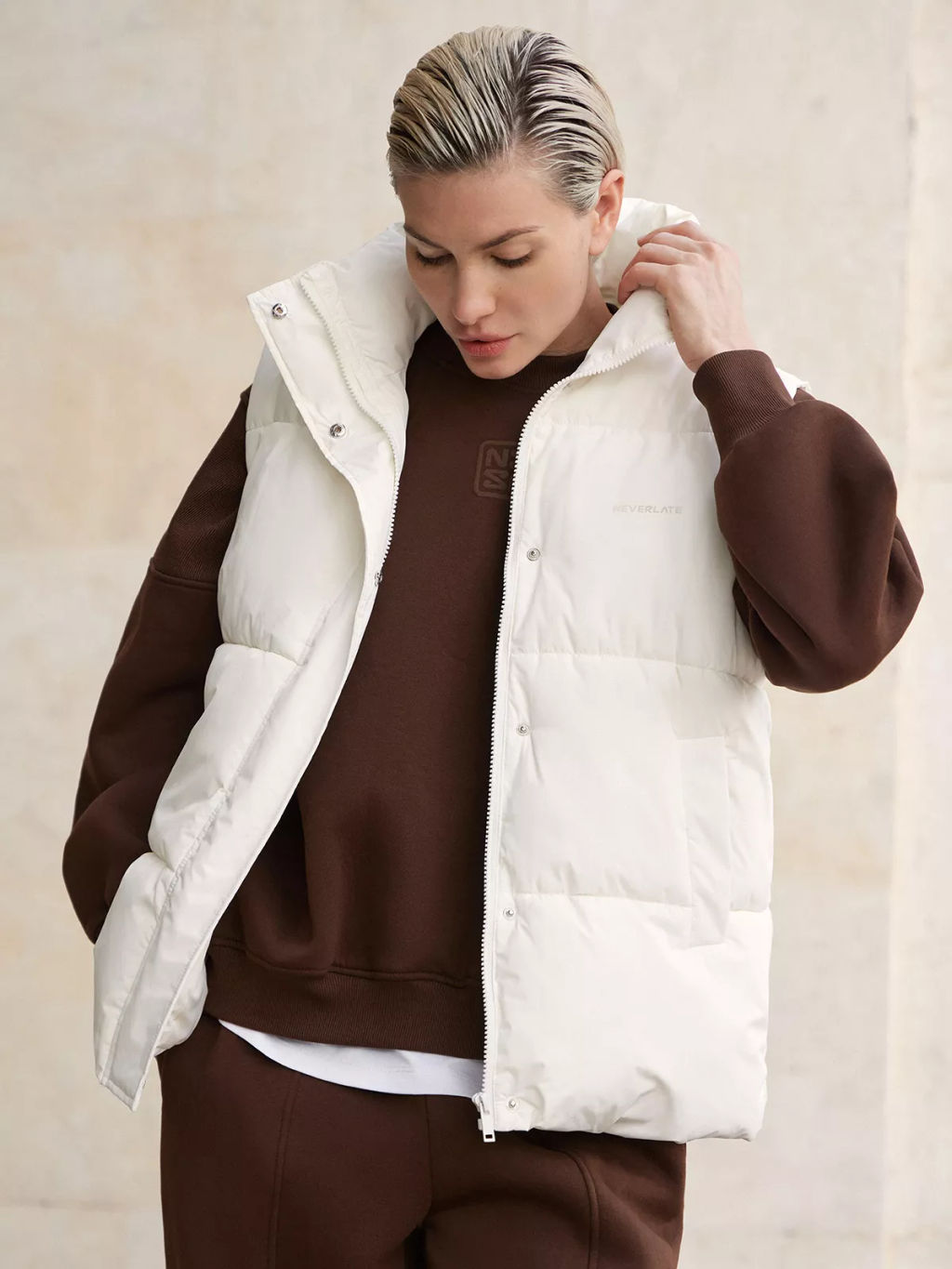 Утепленая жилетка оверсайз