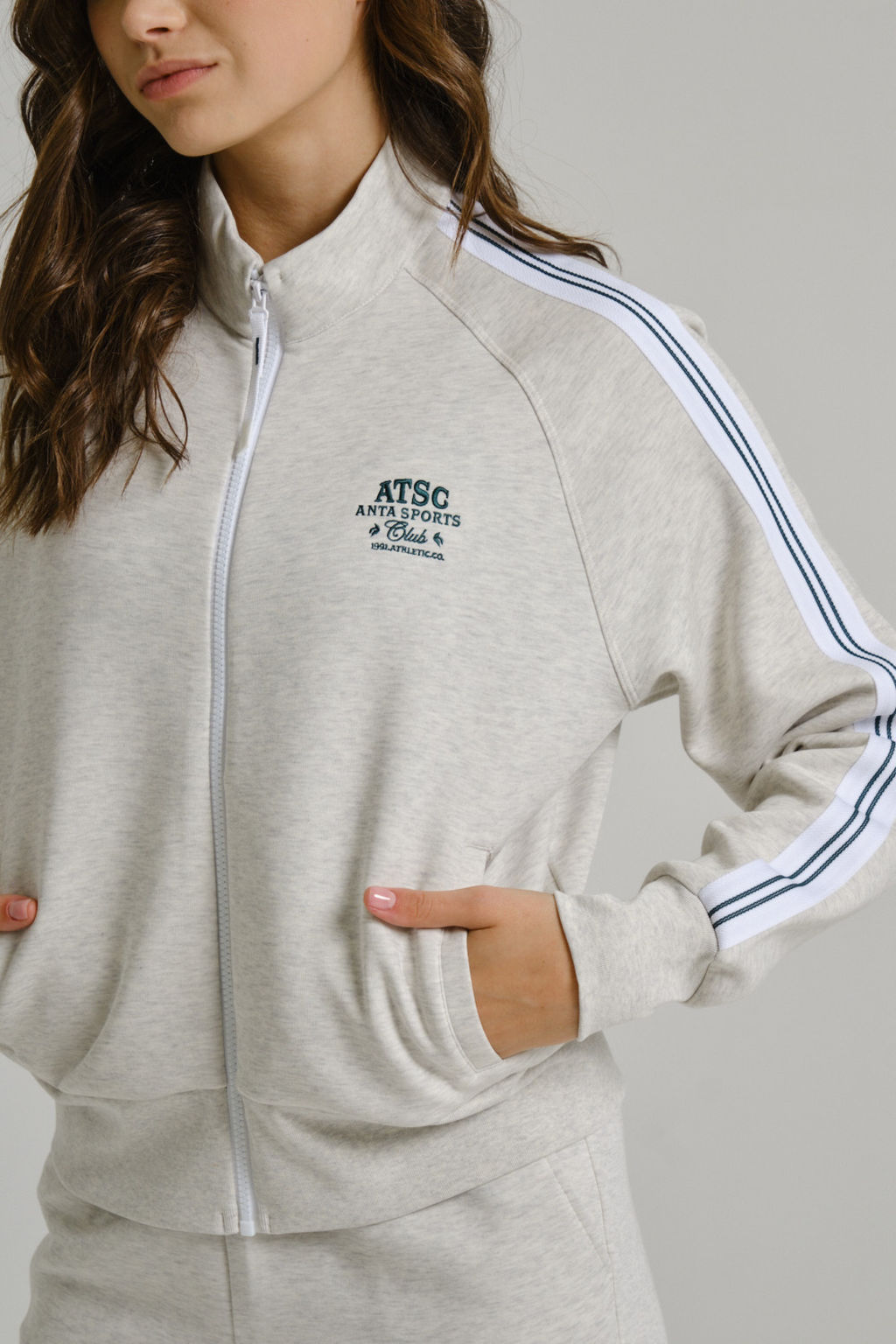 Олимпийка Серый