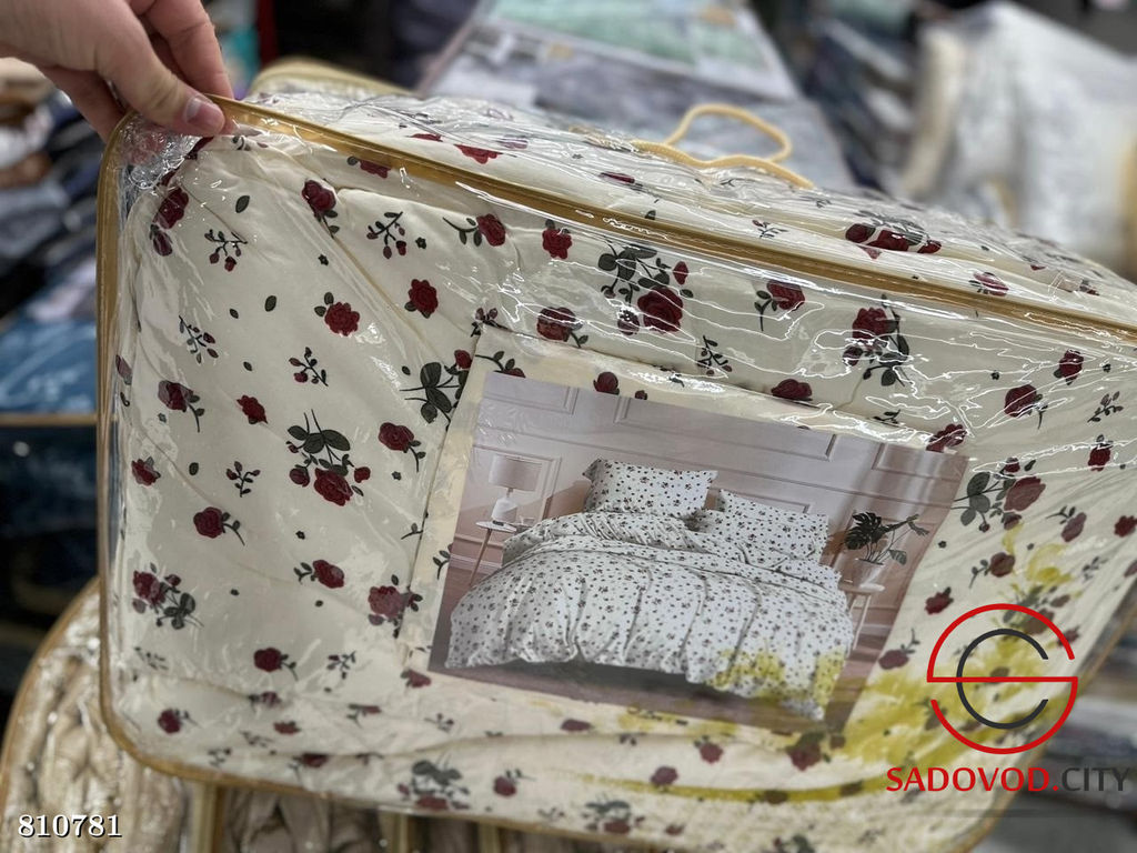 Комплект постельного белья с одеялом и подушками