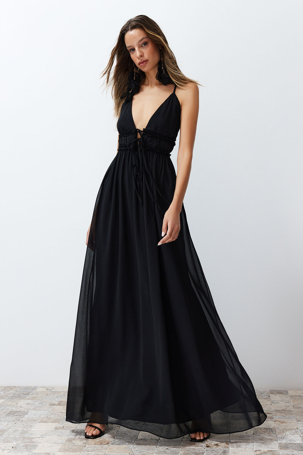 TRENDYOLMILLA Cok Renkli A-Kesim Astarl? Sifon Dokuma Uzun S?k Abiye Elbise TPRSS24AE00058