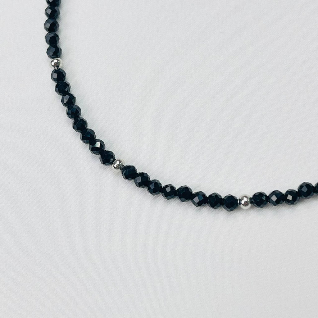 Колье из Шпинели с подвеской "Змея" 42 см +