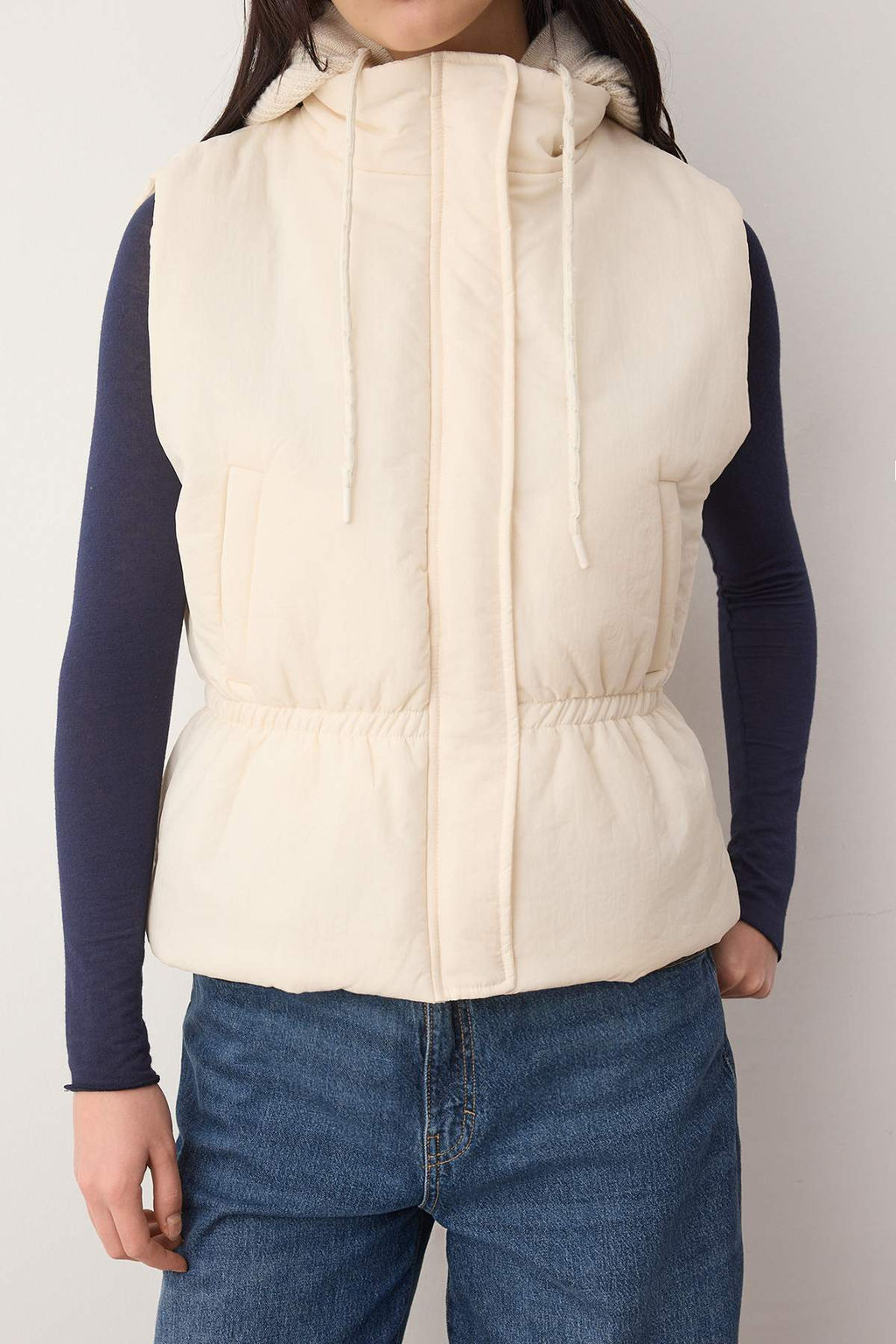 Ekru Regular Kal?p Triko Kapuson Detayl? Sisme Yelek TWOAW26YE00023 - Trendyolmilla фото 3