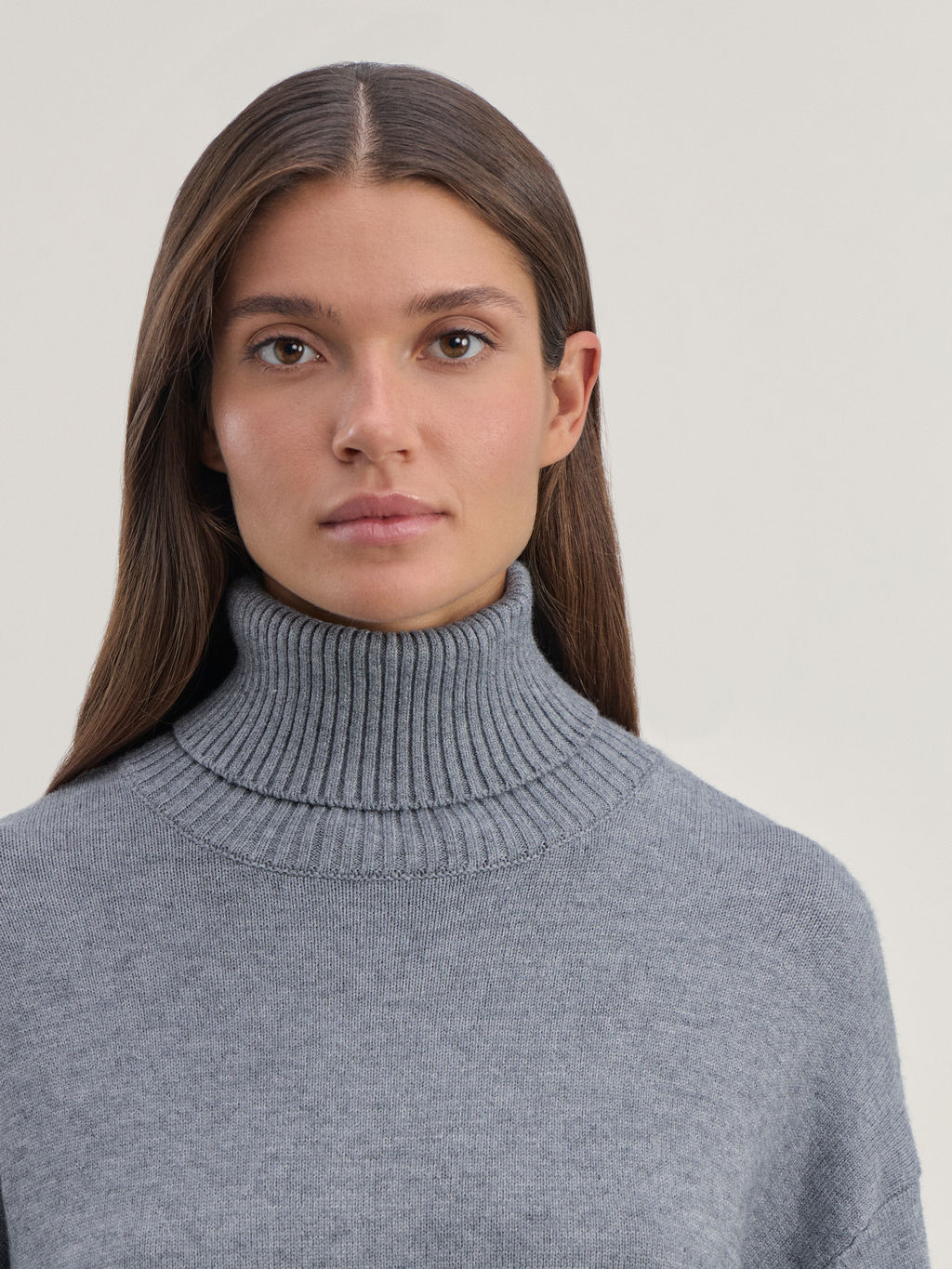 Джемпер из вискозы с разрезами по бокам / Zarina  фото 6