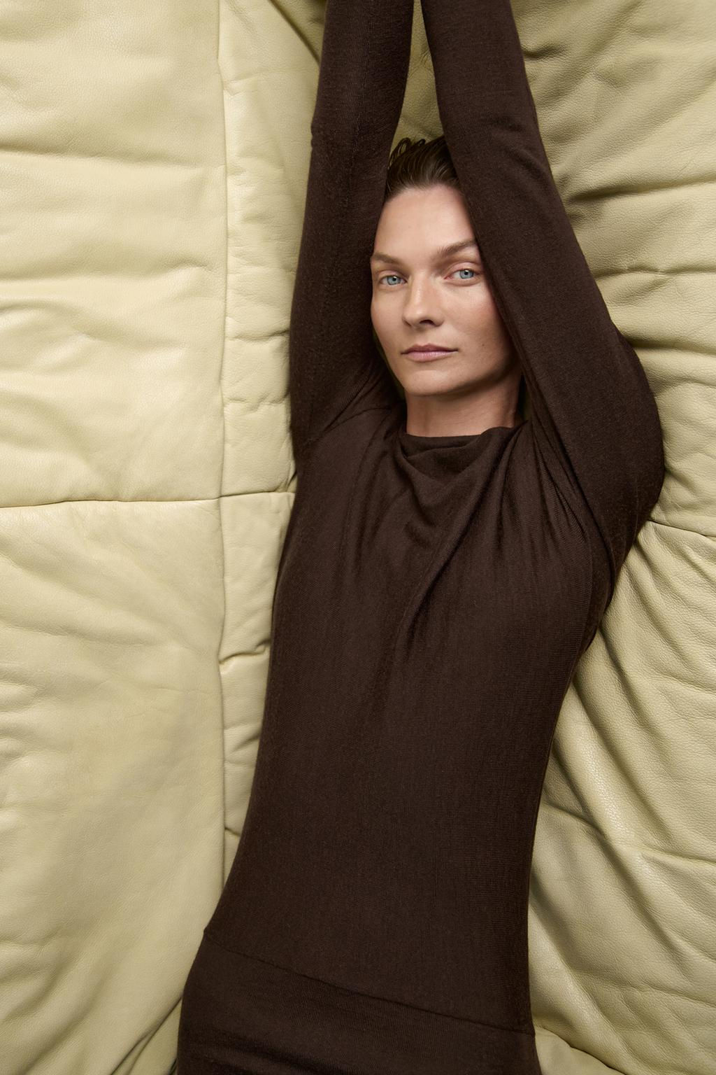 100% WOOL MIDI DRESS - Zara фото 5