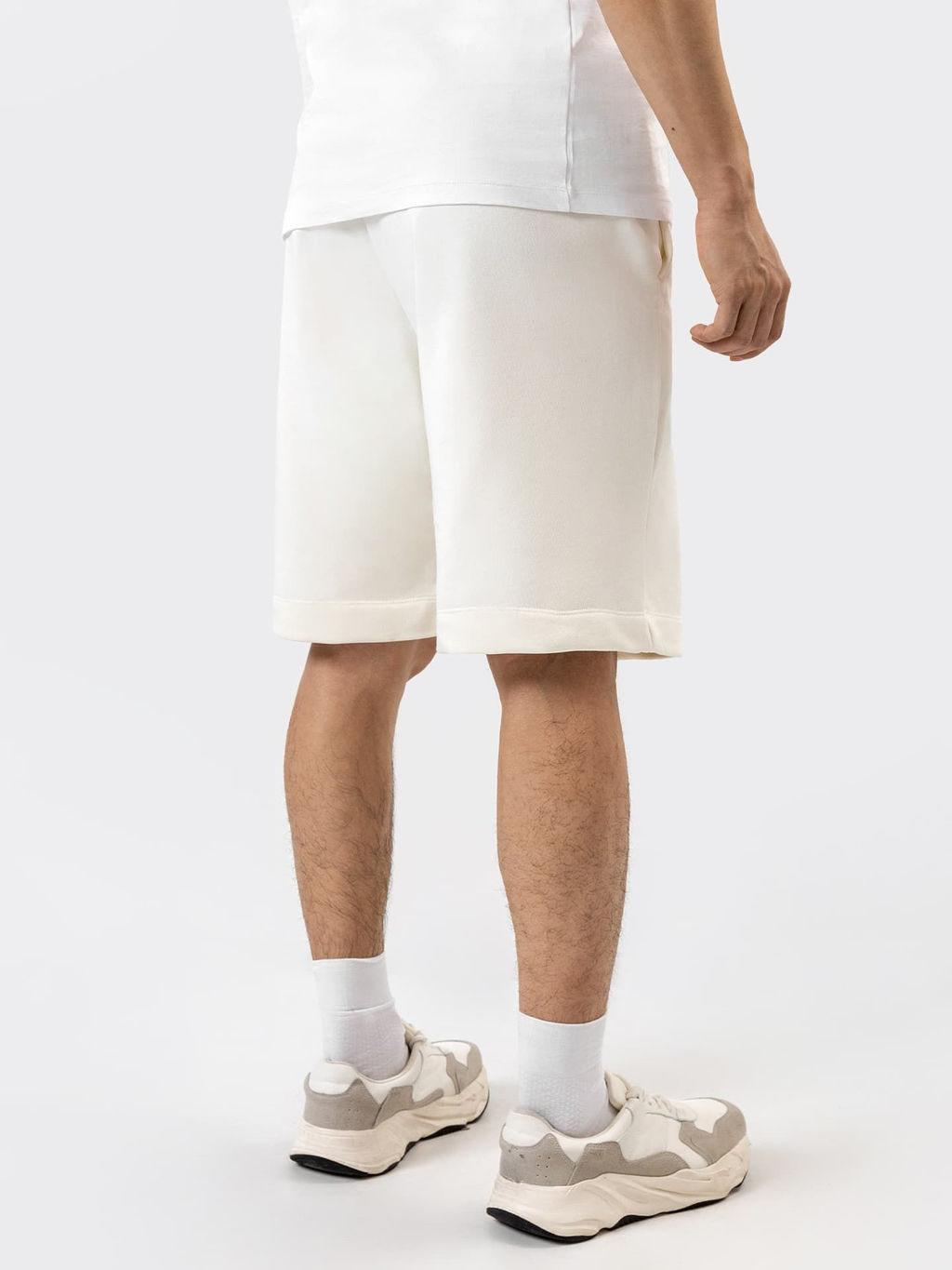 Шорты мужские в белом цвете пепел 131070