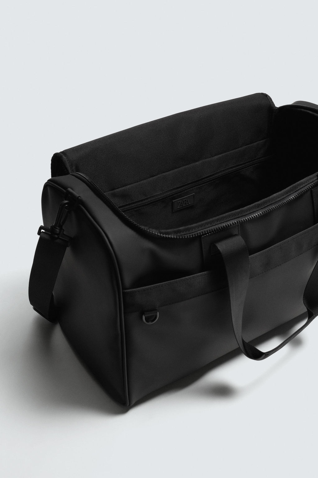 RUBBERISED TRAVEL BAG - Zara фото 4