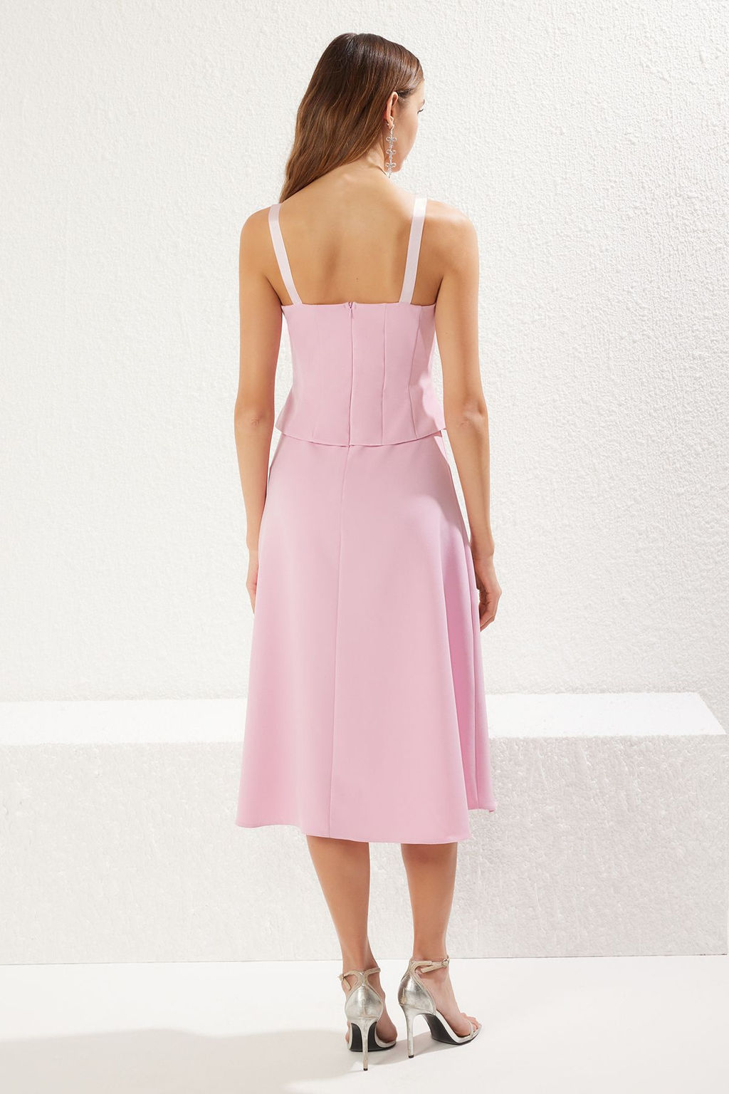 TRENDYOLMILLA Siyah A-Kesim Fiyonk Detayl? Dokuma S?k Midi Elbise TPRSS25EL00079 фото 18