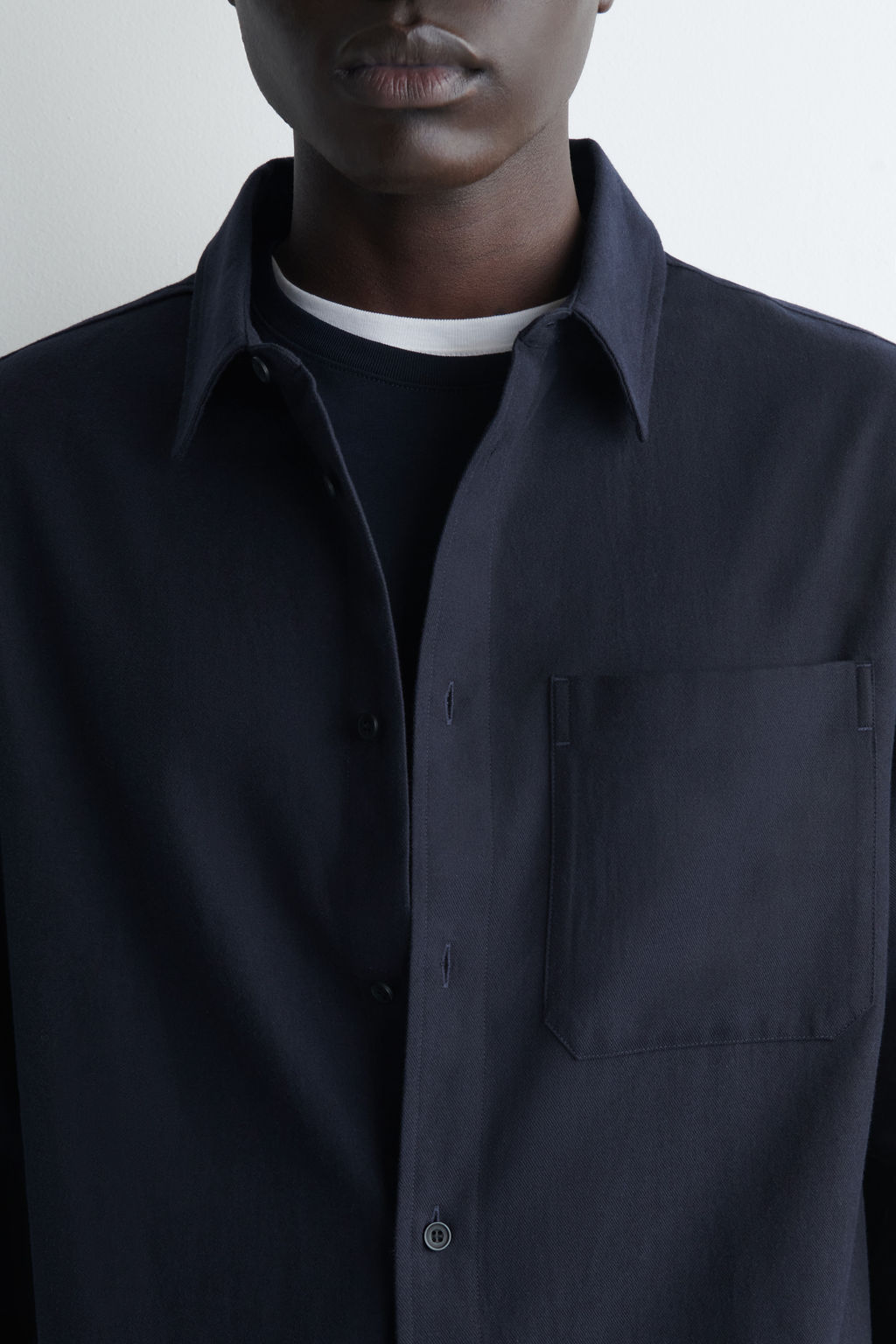 CAMISA MEZCLA DE ALGOD?N CEPILLADO RELAXED FIT - H&m фото 9