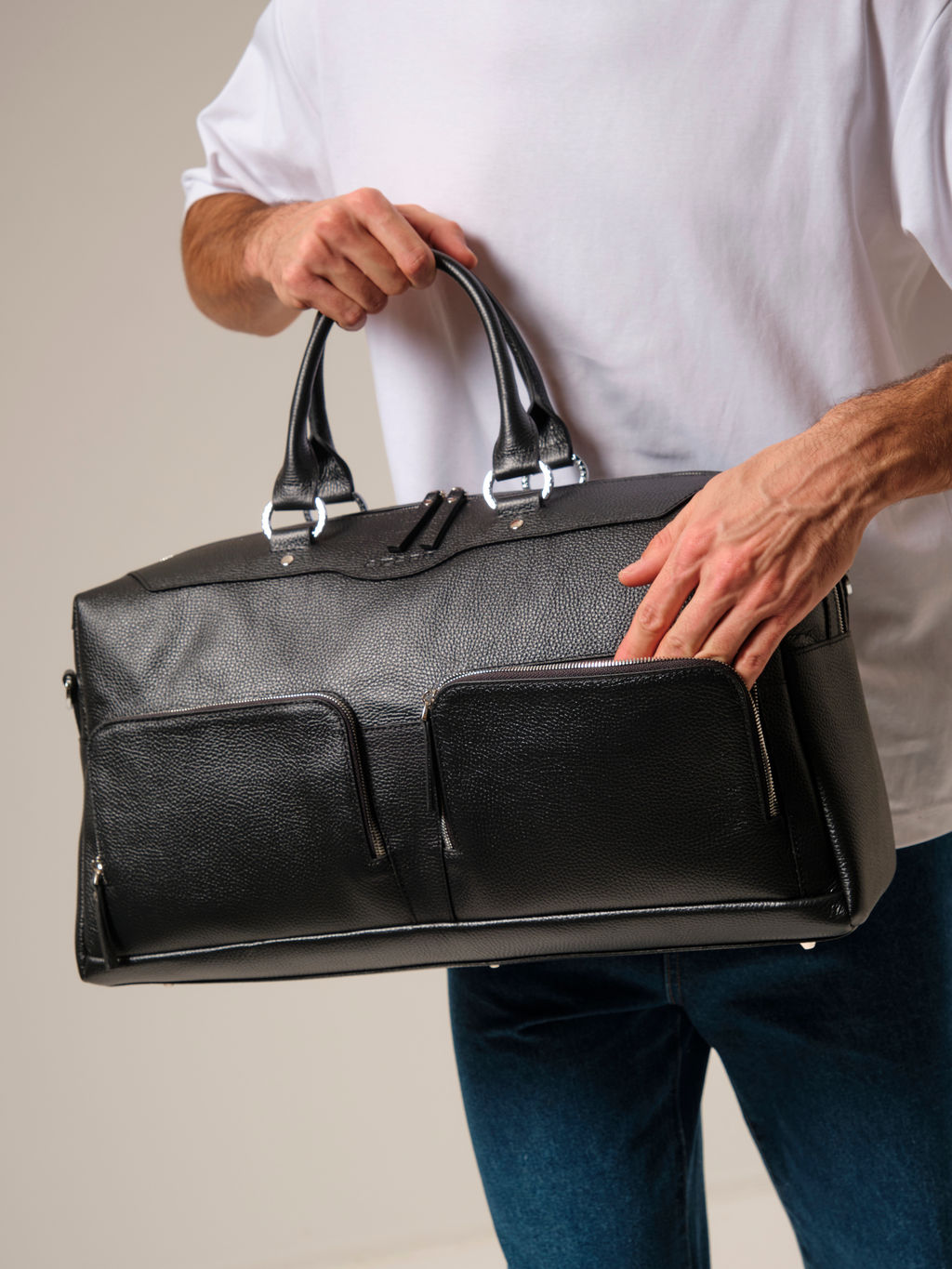 Сумка дорожная Azaro 8042 черный