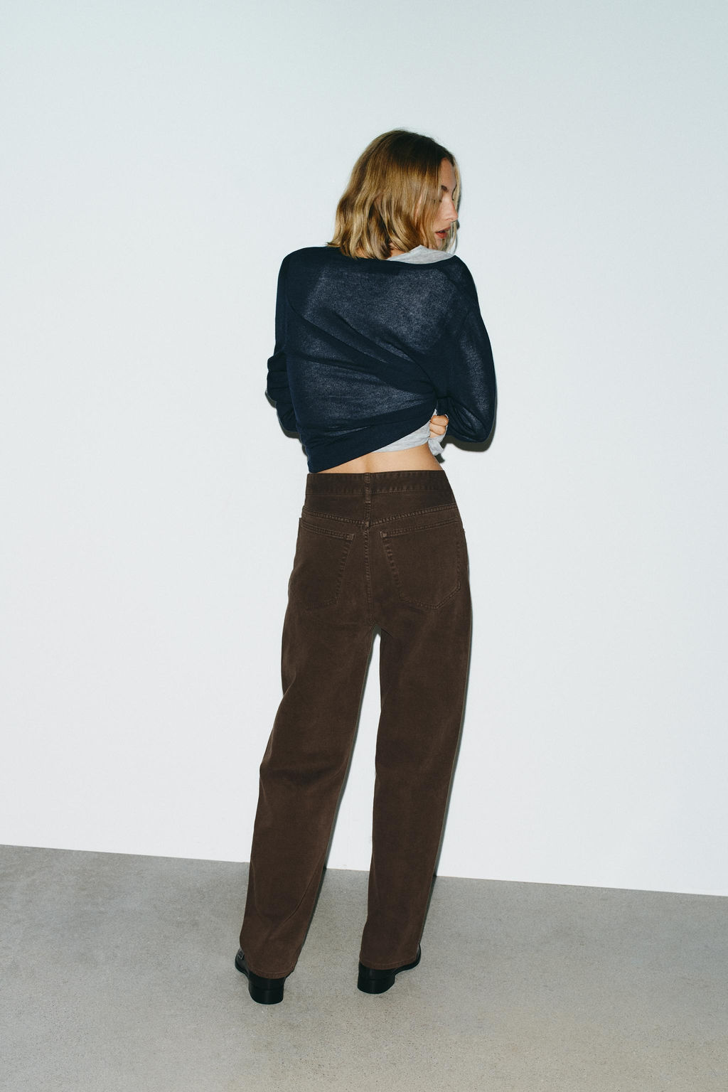 TRF BAGGY MID-WAIST JEANS - Zara фото 5