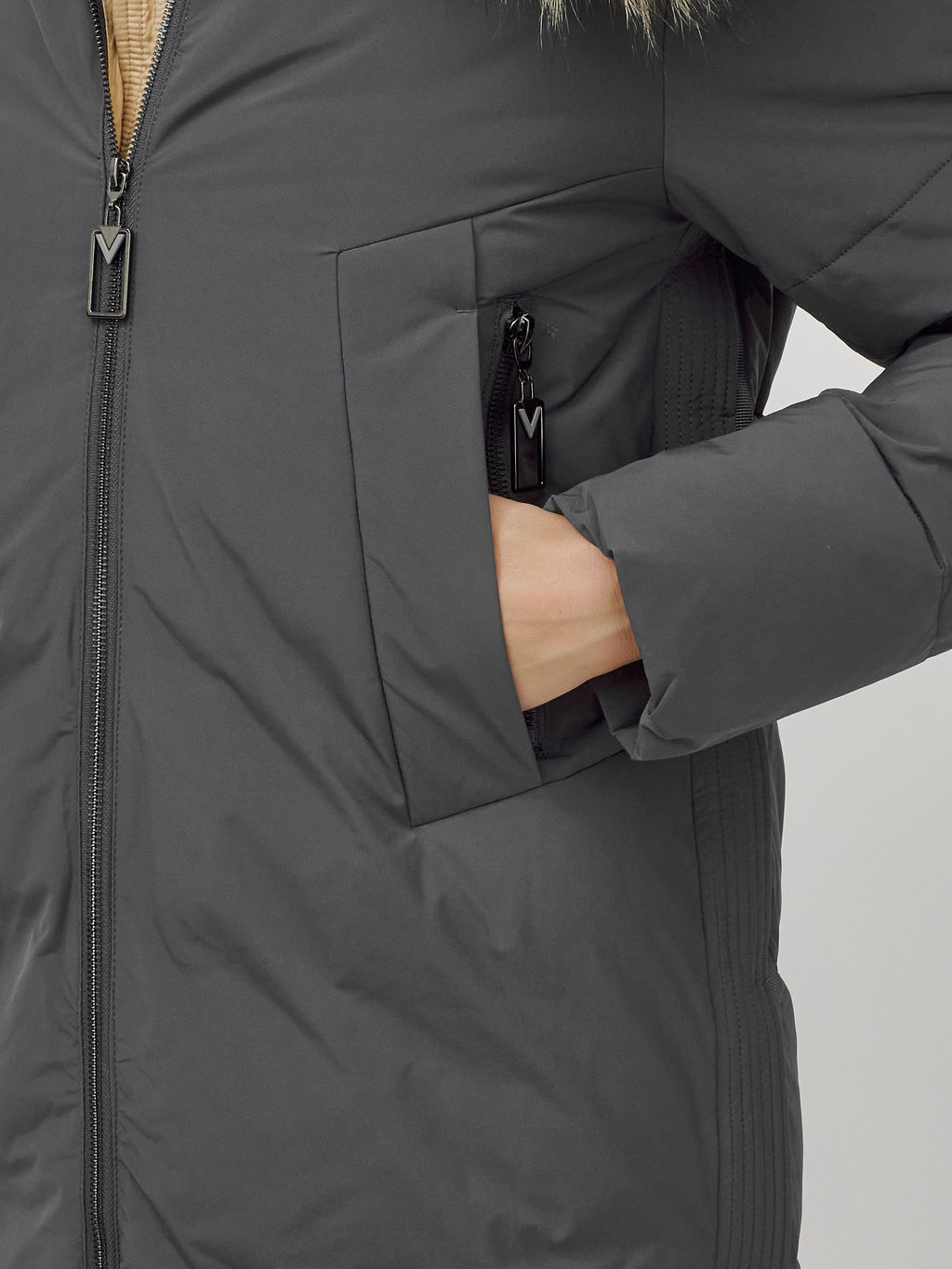 Куртка ПРЕМИУМ КЛАССА зимняя с мехом ЕНОТА, темно-серого цвета - Mtforce фото 10