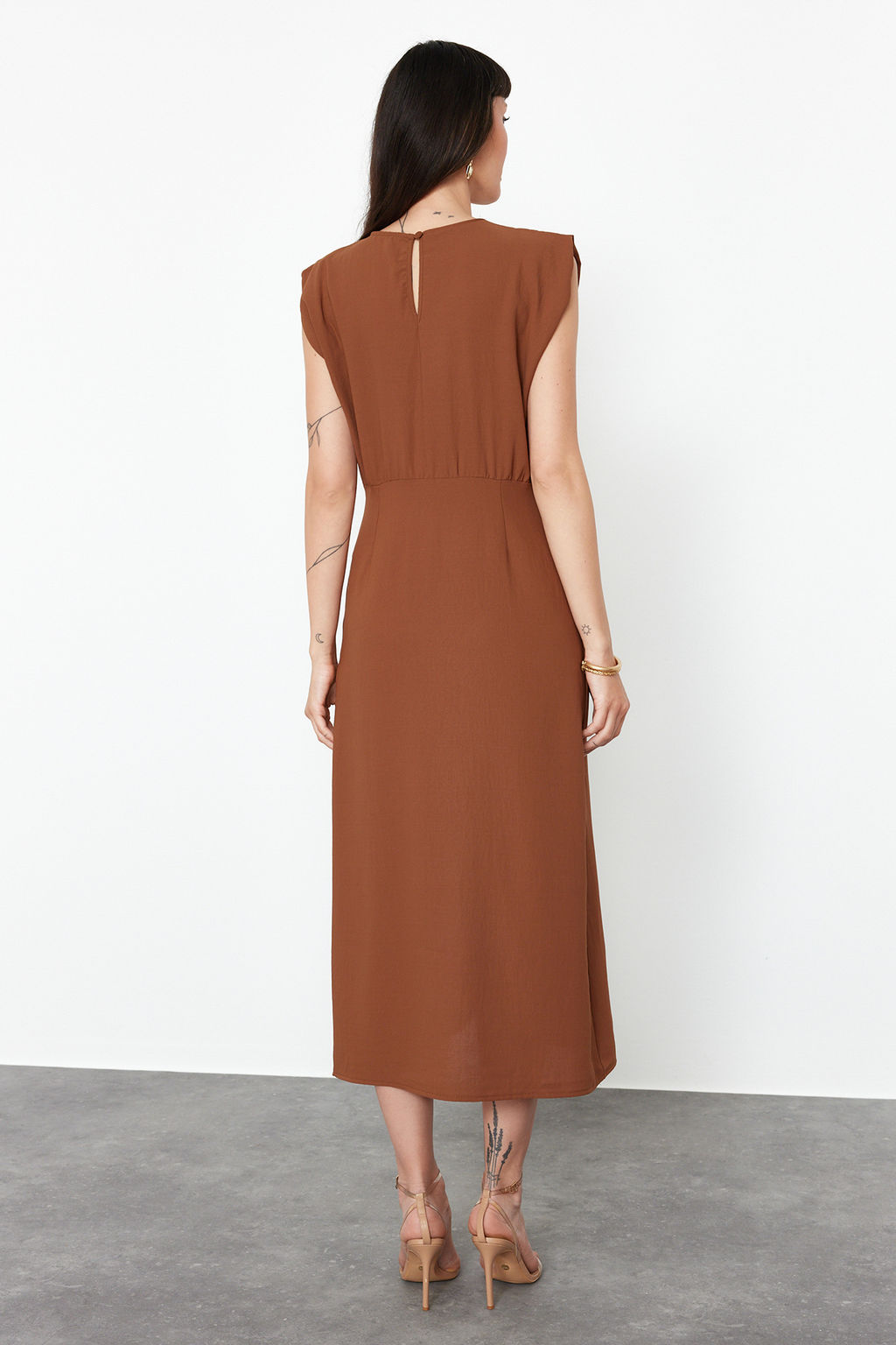 Kahverengi A Kesim Midi Dokuma Elbise TWOSS24EL00601