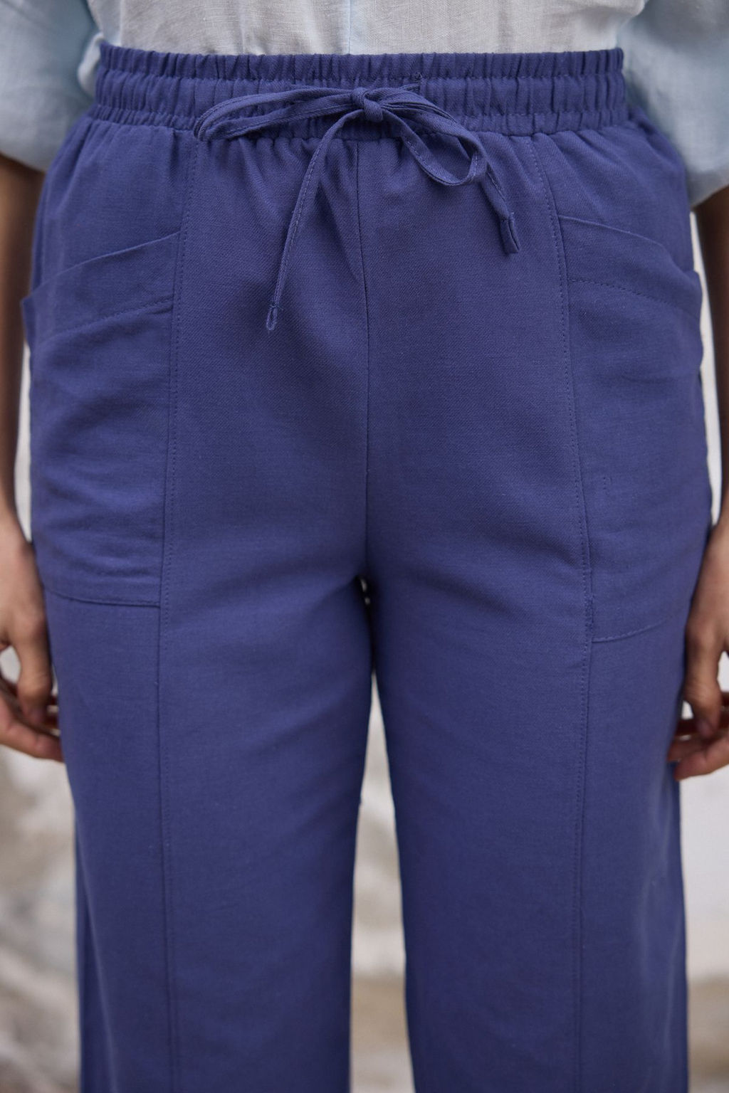 TRENDYOLMILLA Indigo Keten Icerikli Beli Lastikli Straight/Duz Kesim Dokuma Pantolon TWOSS25PL00016 фото 4