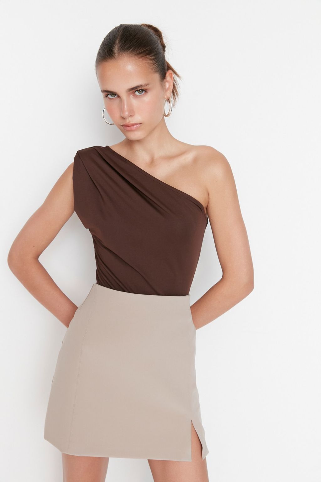 Kahverengi Asimetrik Yakal? Alttan C?tc?tl? Esnek Orme Body TWOSS22BD00014