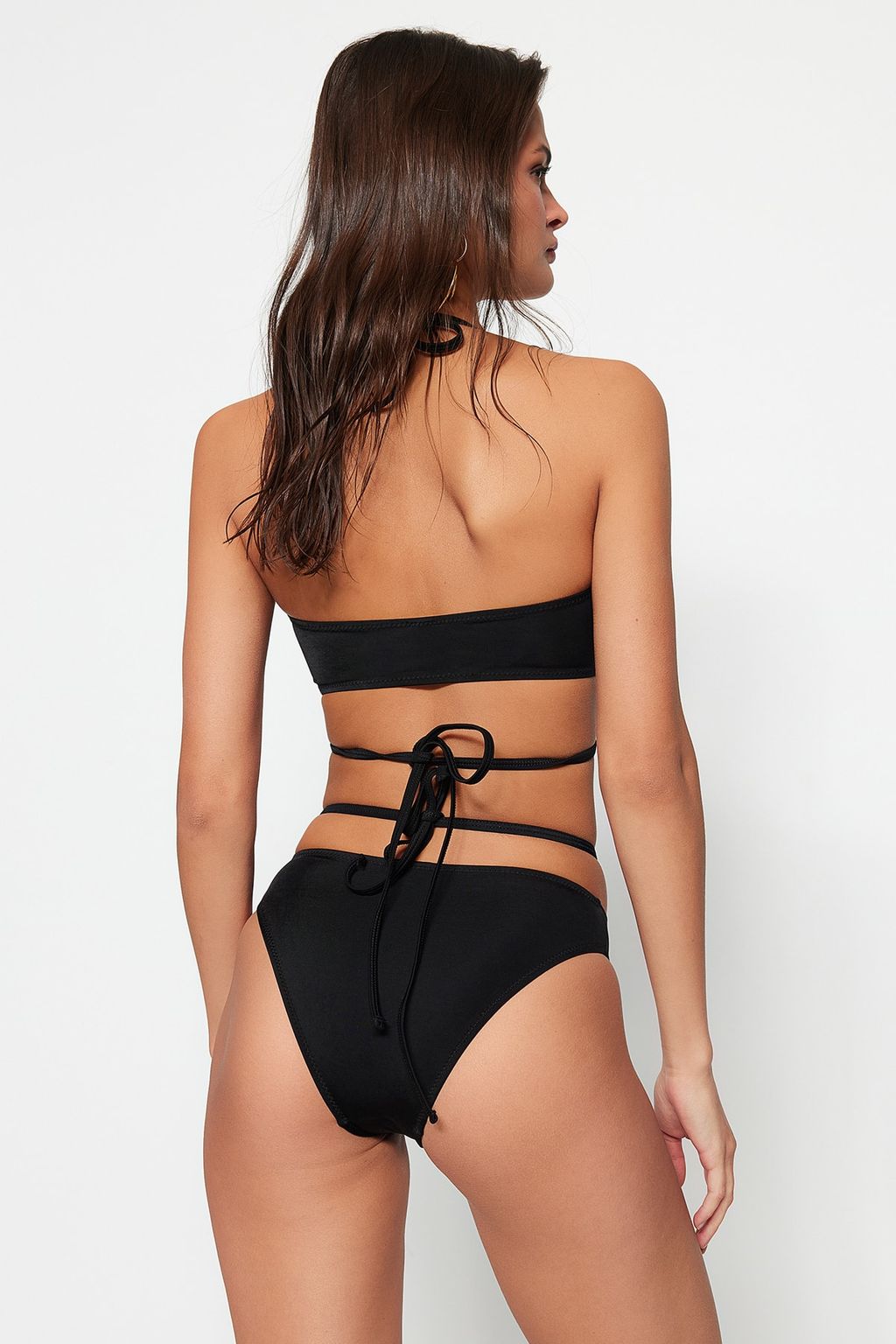 Siyah Biyeli Normal Paca Bikini Alt? TBESS23BA00056