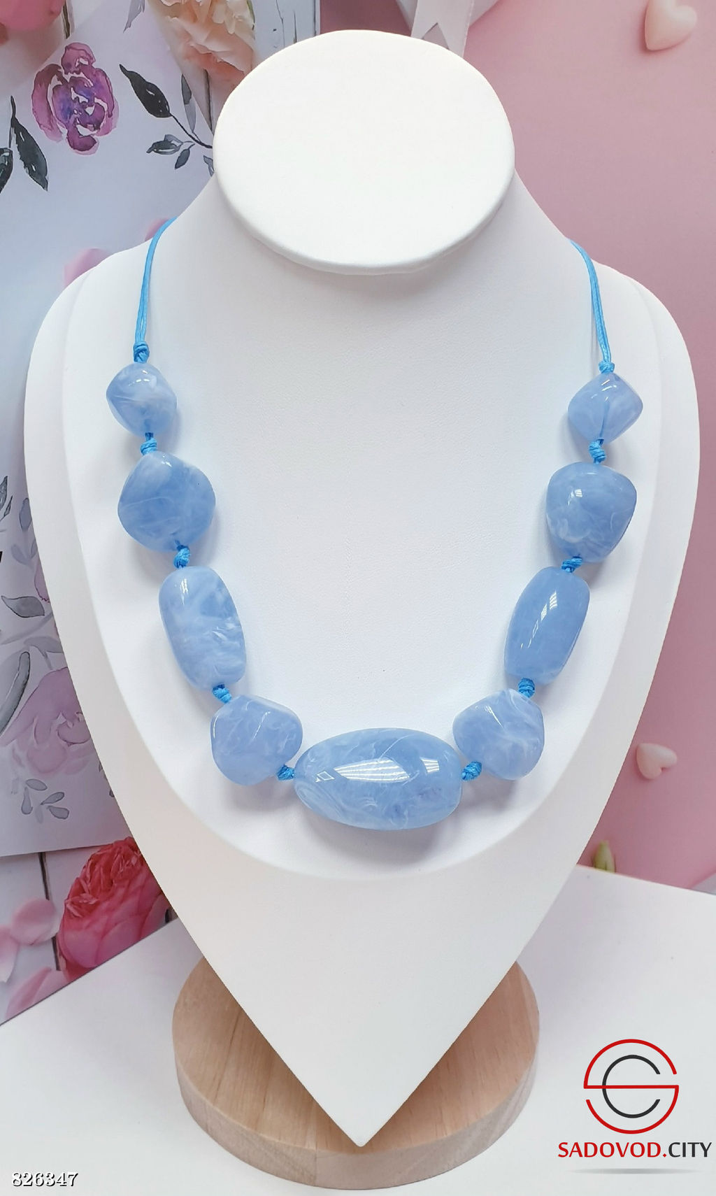 Колье женское на шею из камней