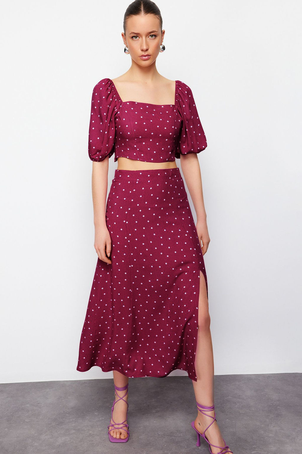Murdum Y?rtmacl? Midi Viskon Dokuma Puantiyeli Bluz-Etek Tak?m TWOSS20AU0097