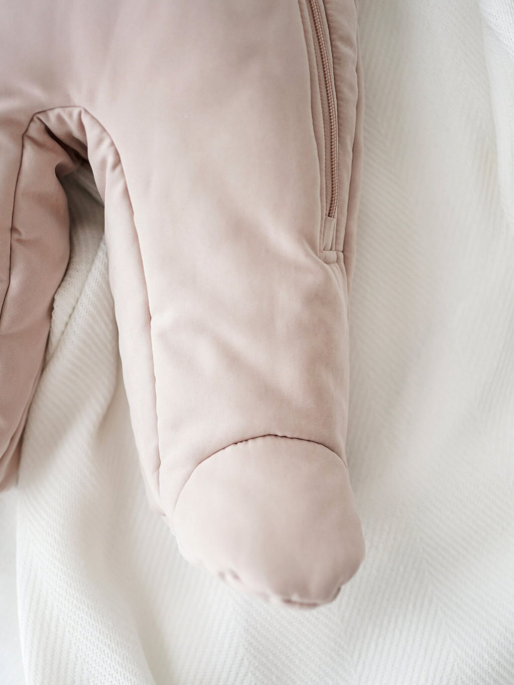 Комбинезон демисезонный с закрытой ножкой Пралине 0+ - Bungly фото 2