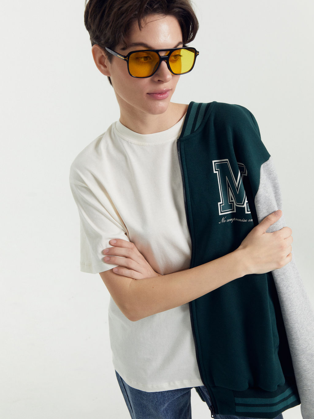 Футболка женская в молочно-белом цвете молочный 112678 - Mark formelle фото 2