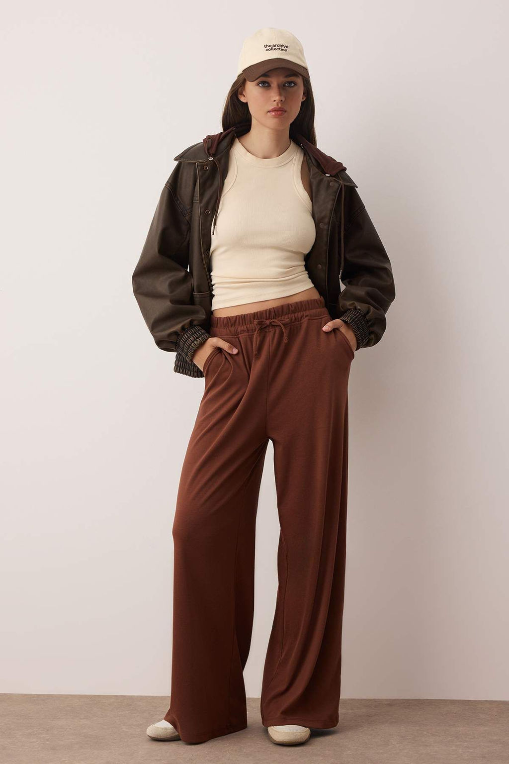 Lacivert Mevsimlik Wide Leg/Genis Paca Baplama Detayl? Esnek Orme Esofman Alt? TWOAW26EA00005 - Trendyolmilla фото 5