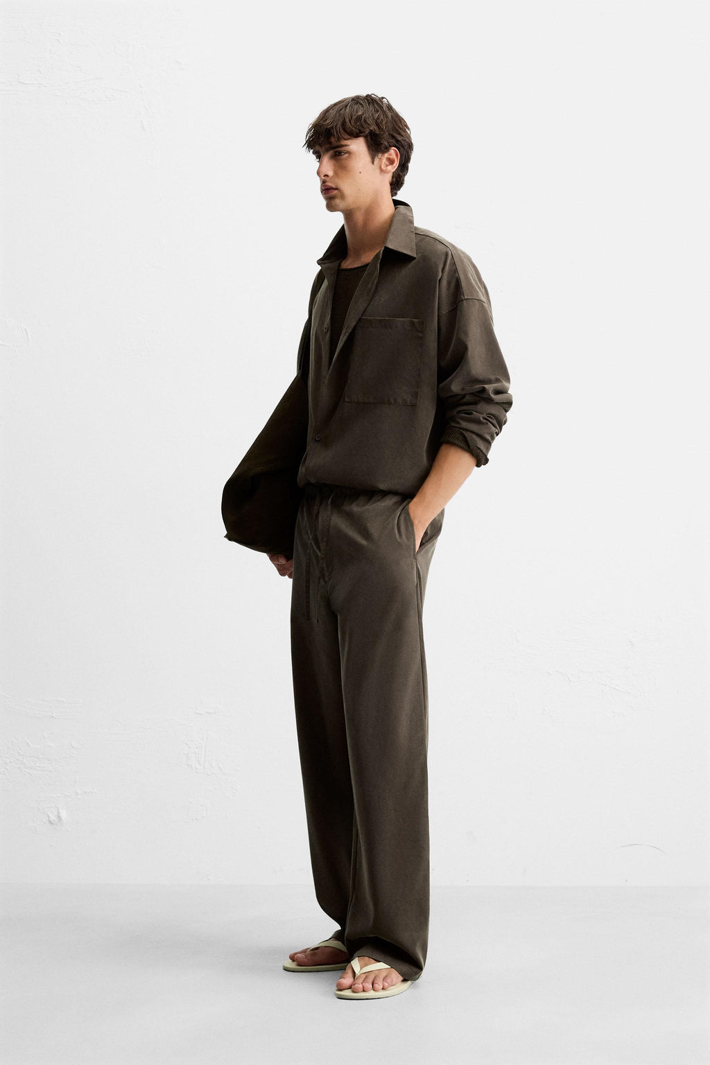 RELAXED FIT FLOWING TROUSERS - Zara фото 4